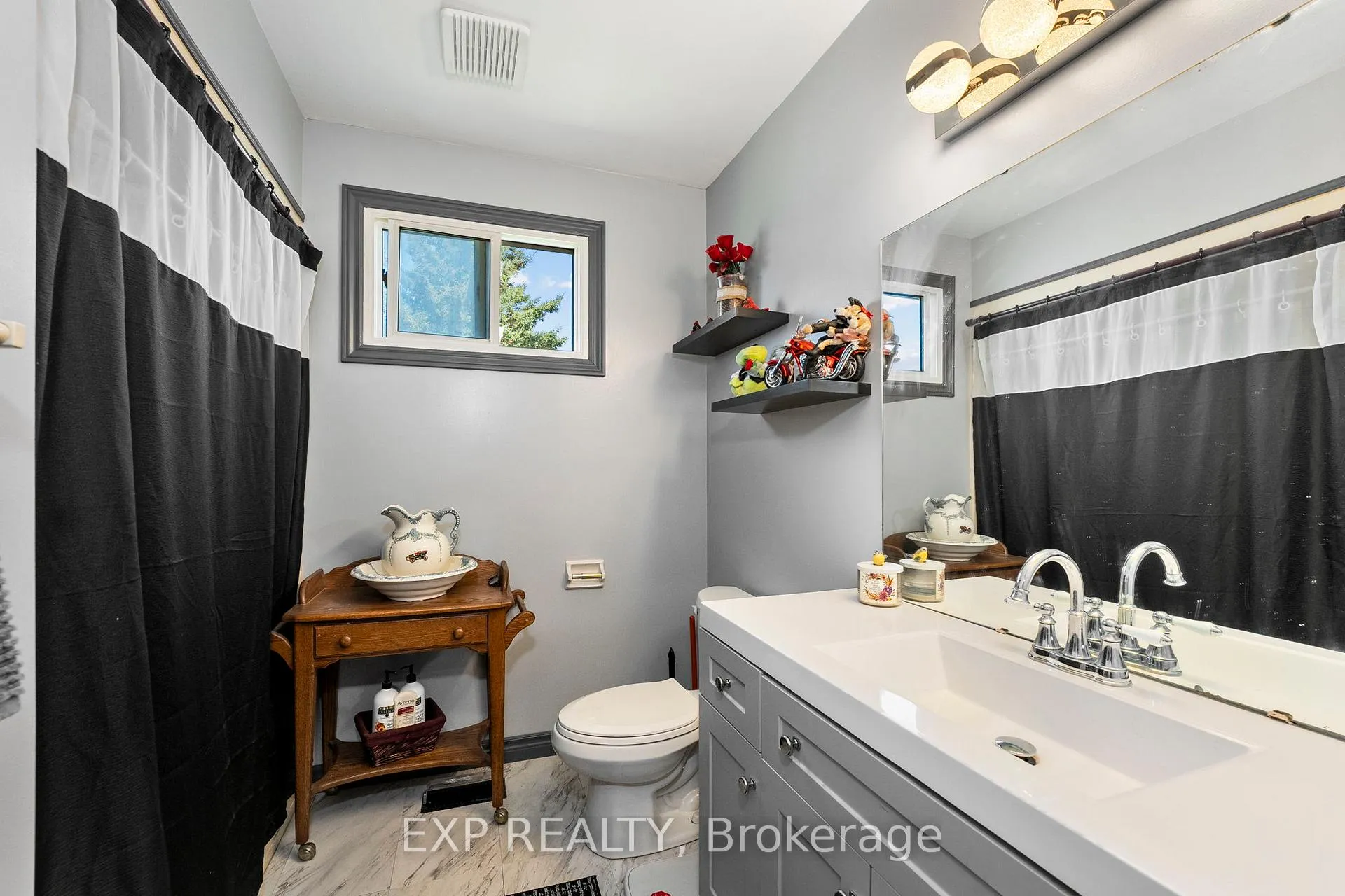 Photo 18 of 354 Lakeland Crescent, Brock, Beaverton — HOMEH