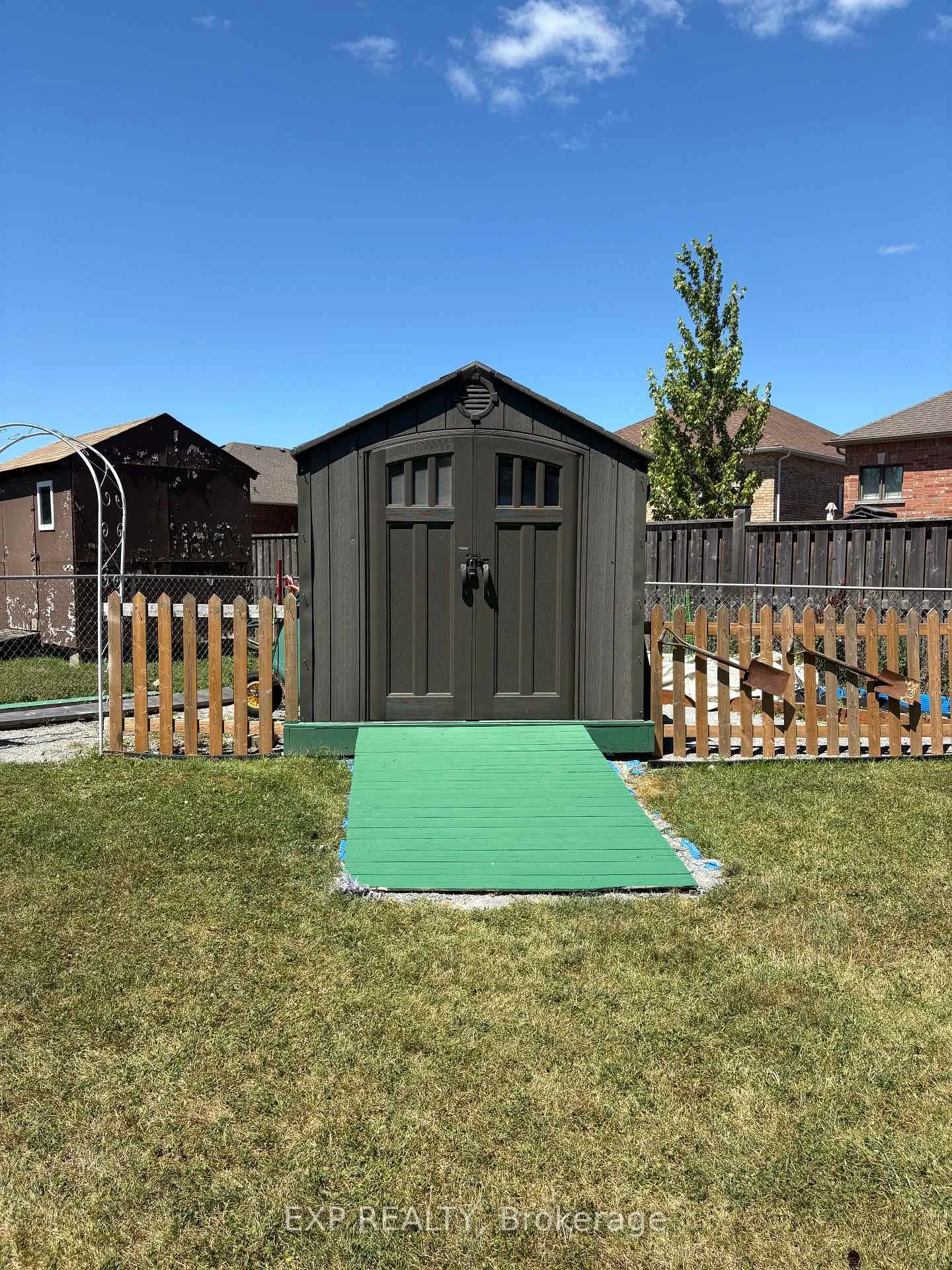 Photo 37 of 354 Lakeland Crescent, Brock, Beaverton — HOMEH