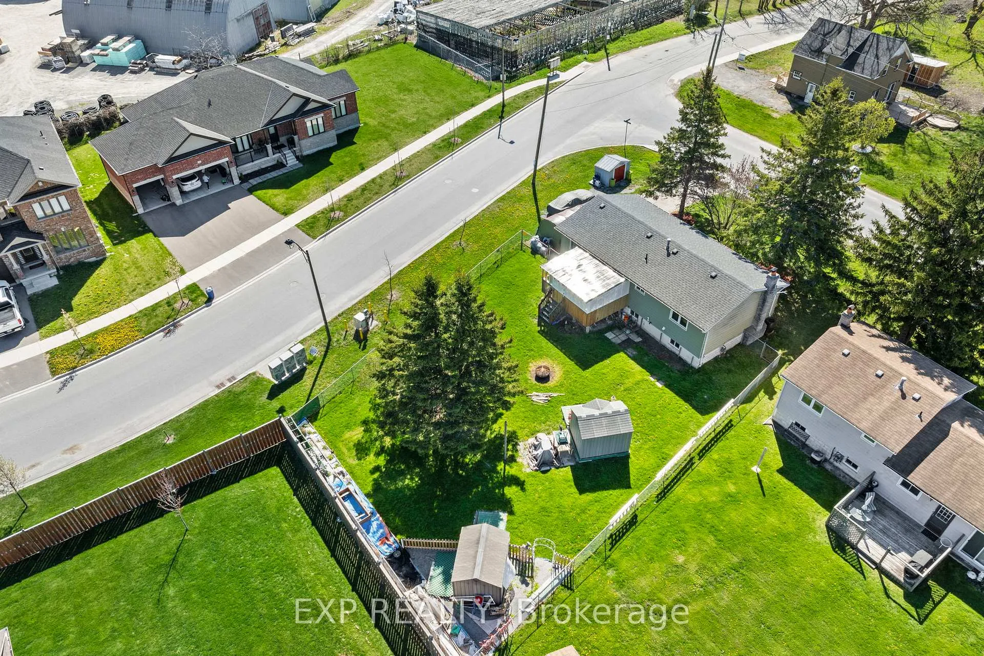Photo 40 of 354 Lakeland Crescent, Brock, Beaverton — HOMEH