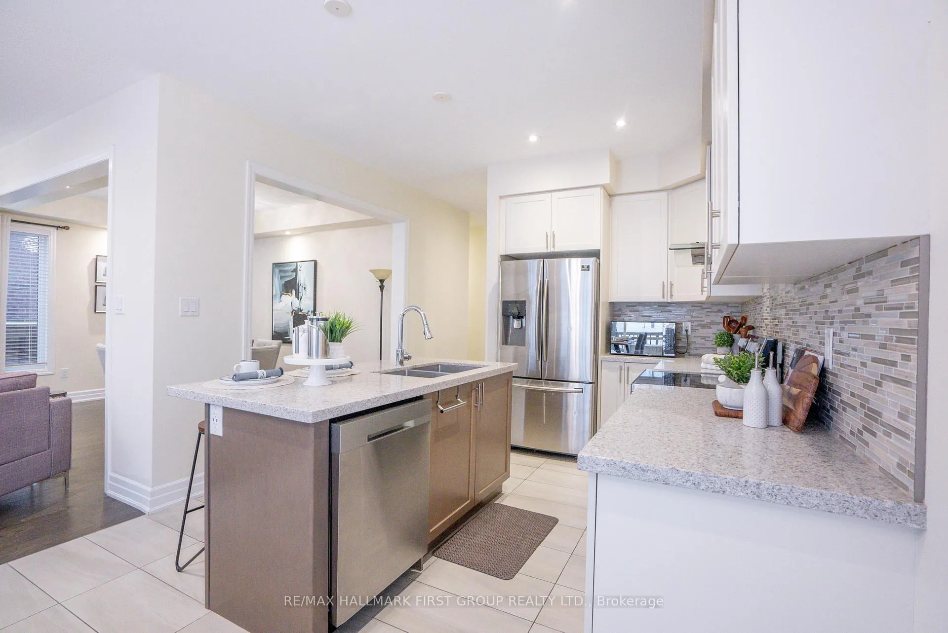 Photo 6 of 2388 Secreto Drive, Oshawa, Windfields — HOMEH