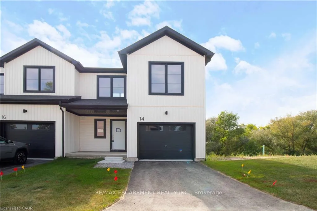 Photo 2 of 14 Trailside Drive, Haldimand — HOMEH