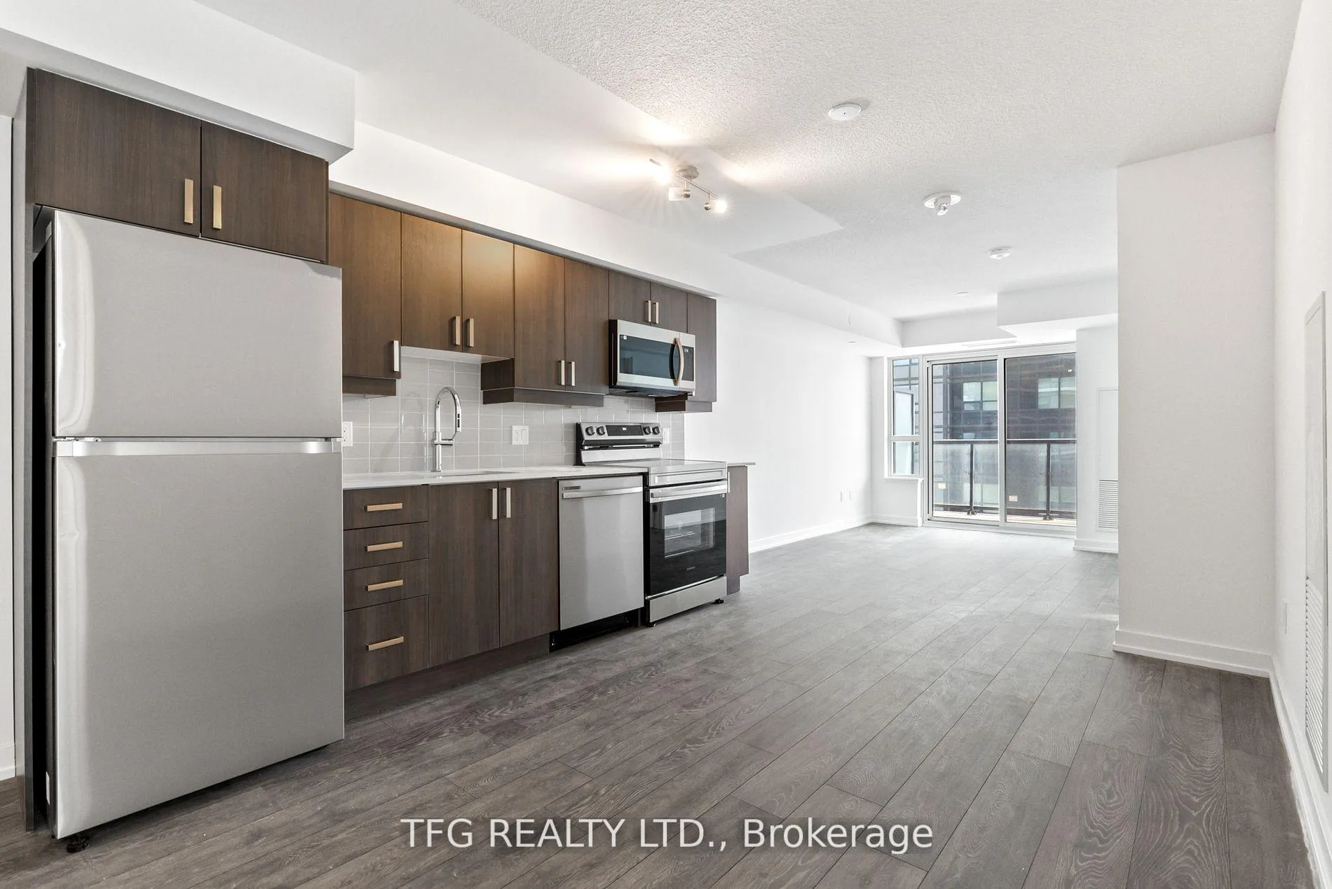 Photo 7 of Unit 1104, 1455 Celebration Drive, Pickering, Bay Ridges — HOMEH