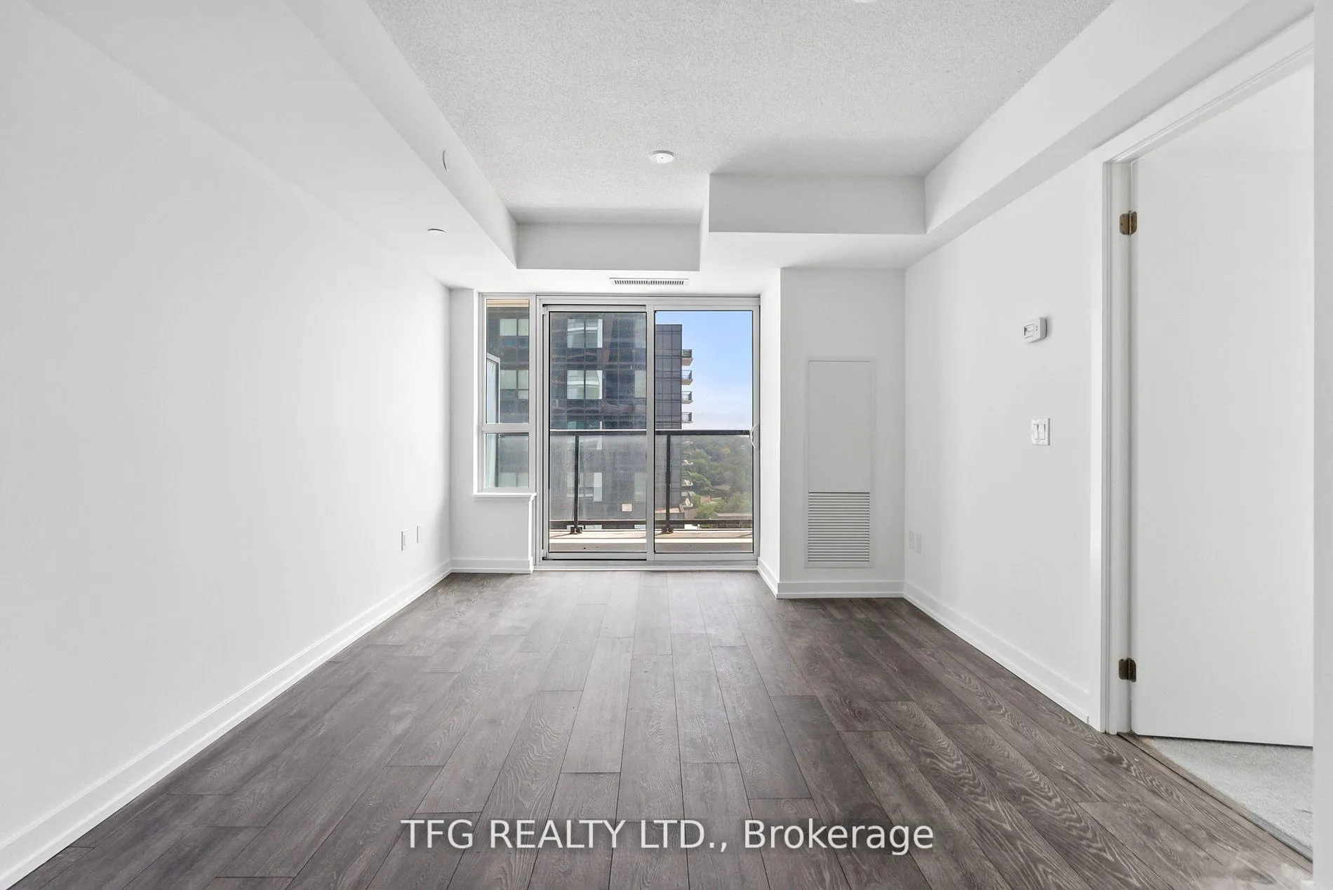 Photo 11 of Unit 1104, 1455 Celebration Drive, Pickering, Bay Ridges — HOMEH