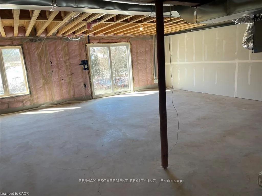 Photo 18 of 26 Trailside Drive, Haldimand — HOMEH