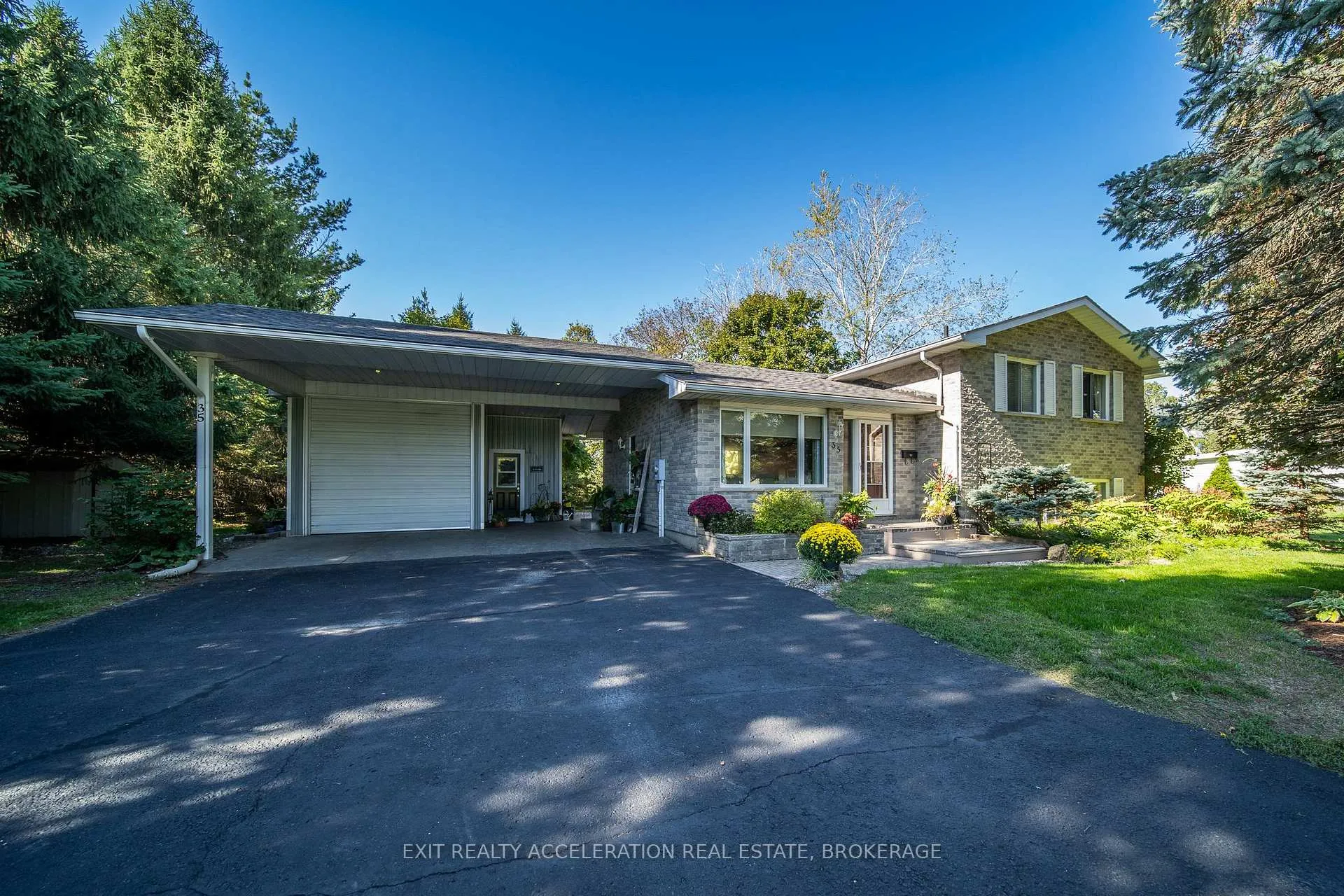 Photo 1 of 35 Riverview Drive, Greater Napanee — HOMEH
