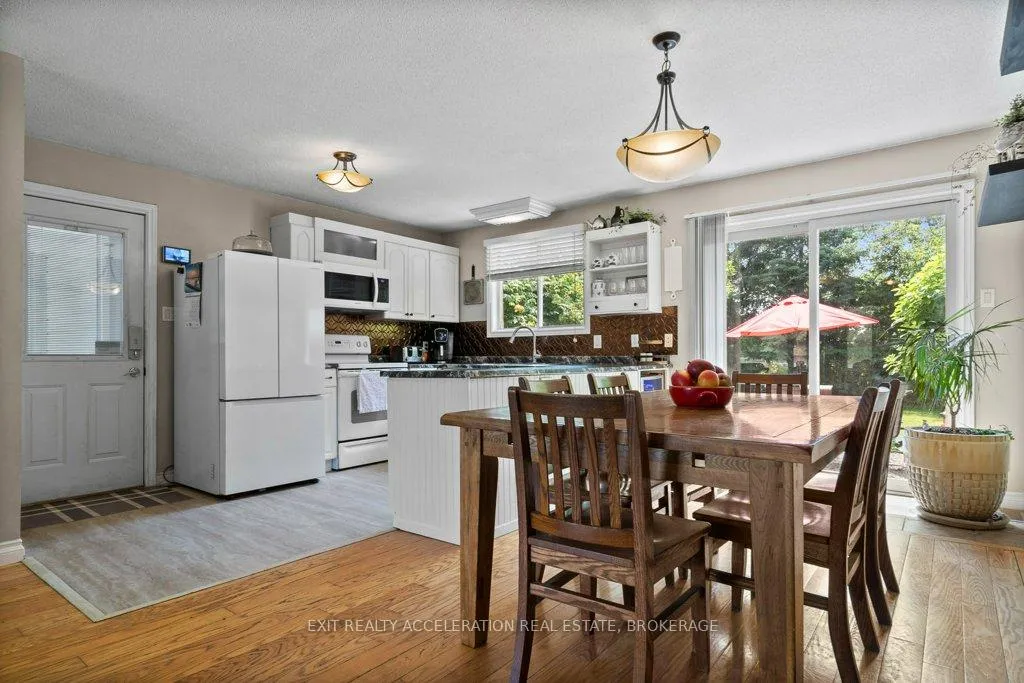 Photo 5 of 35 Riverview Drive, Greater Napanee — HOMEH