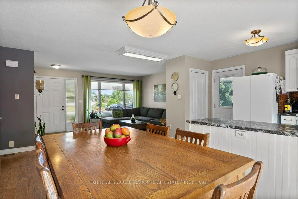 Photo 7 of 35 Riverview Drive, Greater Napanee — HOMEH