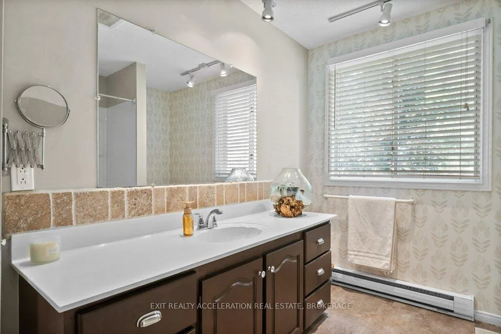 Photo 15 of 35 Riverview Drive, Greater Napanee — HOMEH