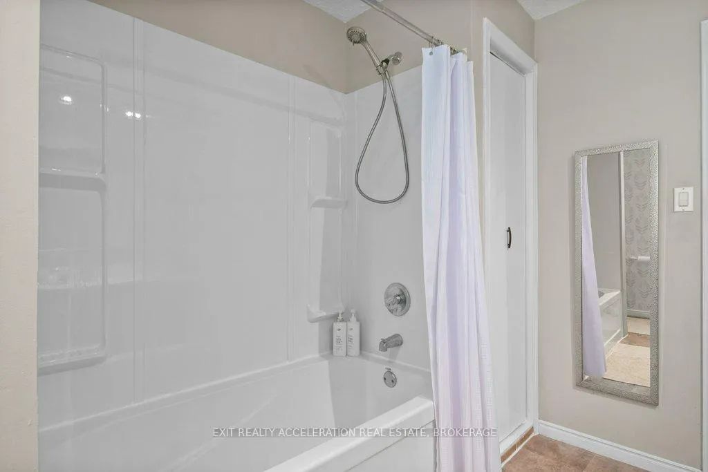 Photo 16 of 35 Riverview Drive, Greater Napanee — HOMEH