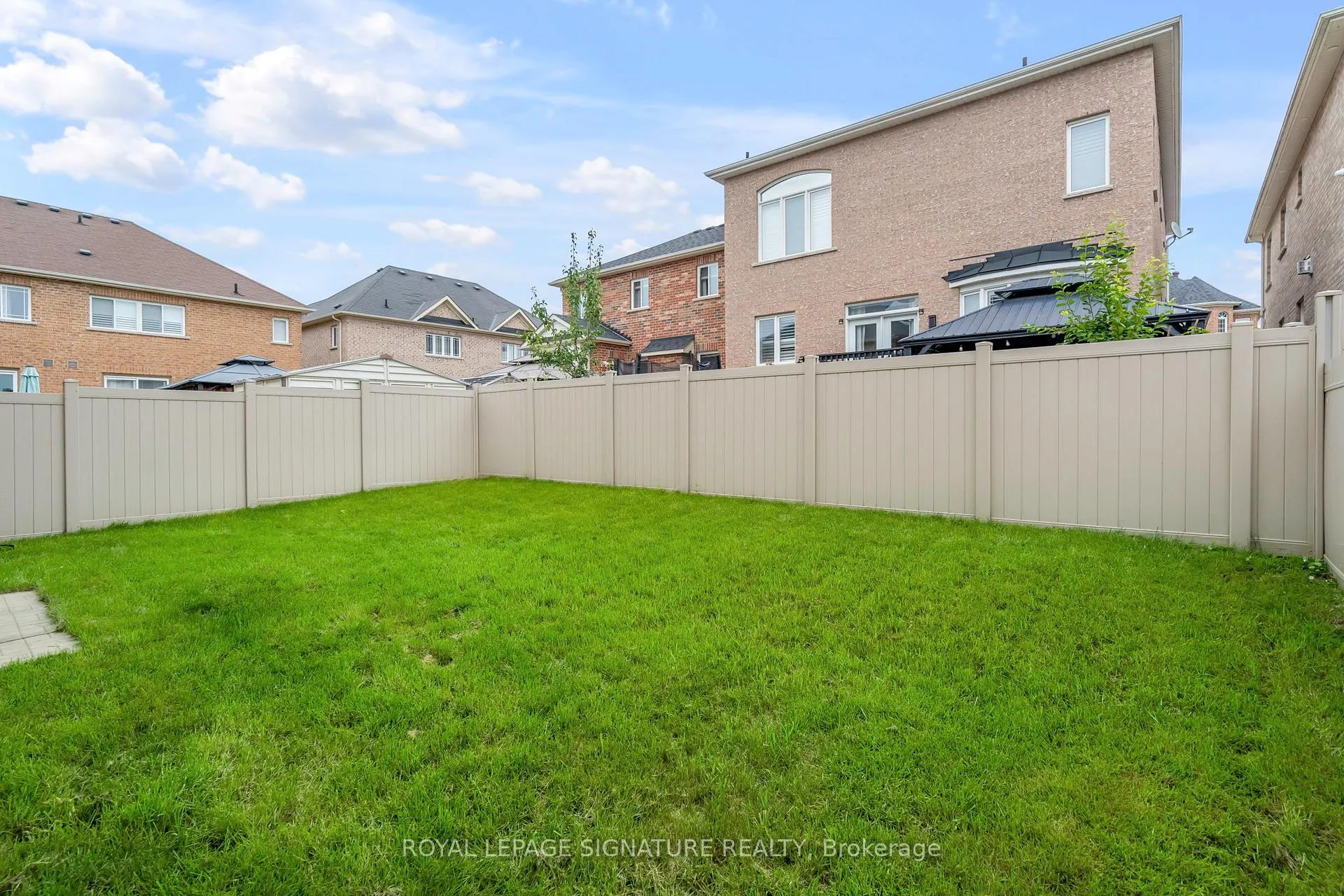 Photo 36 of 110 Snowling Drive, Ajax, Northeast Ajax — HOMEH