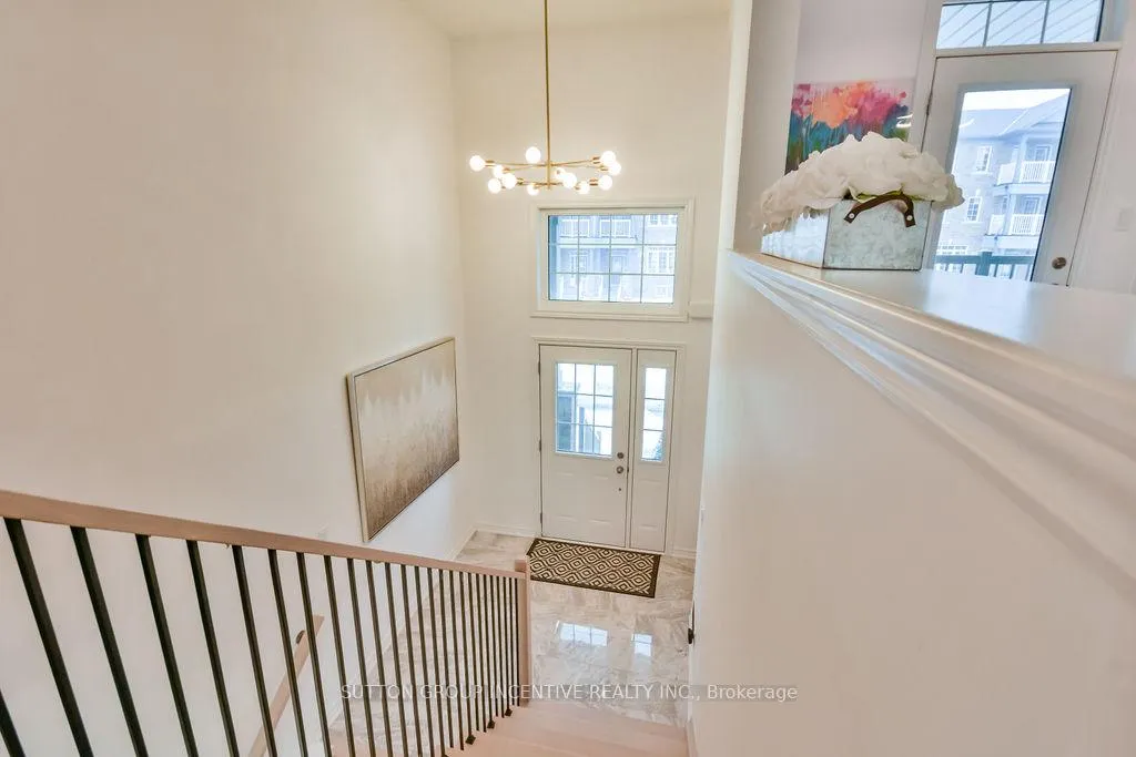 Photo 4 of 2195 Grainger Loop, Innisfil, Alcona — HOMEH