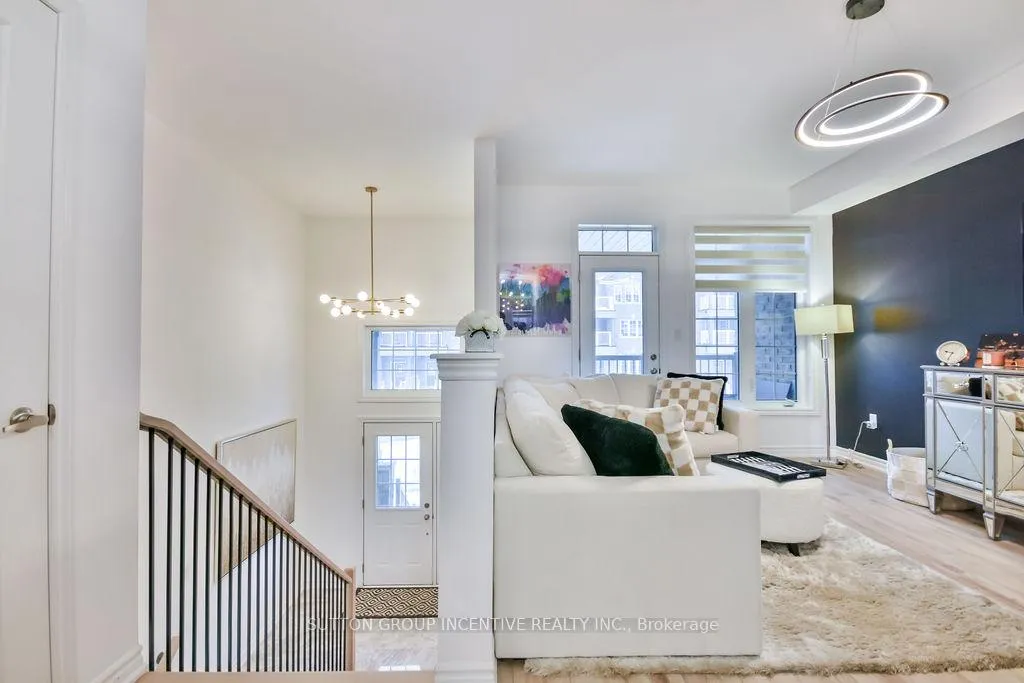 Photo 5 of 2195 Grainger Loop, Innisfil, Alcona — HOMEH