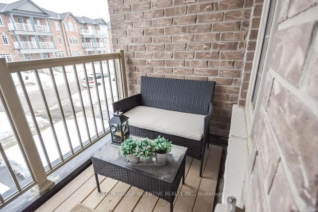 Photo 9 of 2195 Grainger Loop, Innisfil, Alcona — HOMEH