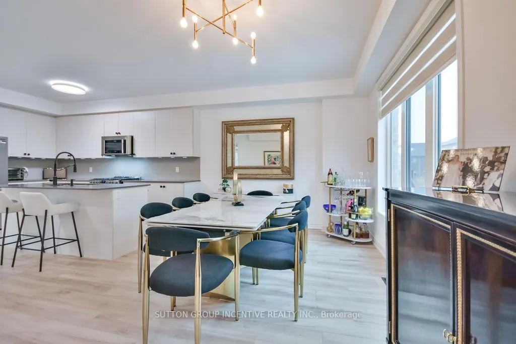 Photo 13 of 2195 Grainger Loop, Innisfil, Alcona — HOMEH