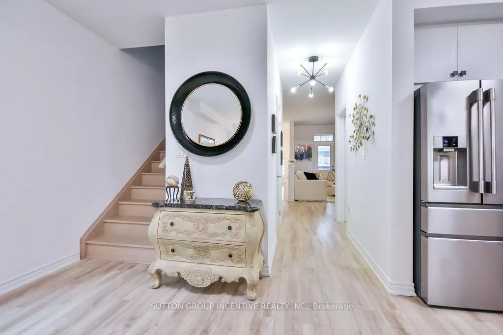 Photo 17 of 2195 Grainger Loop, Innisfil, Alcona — HOMEH