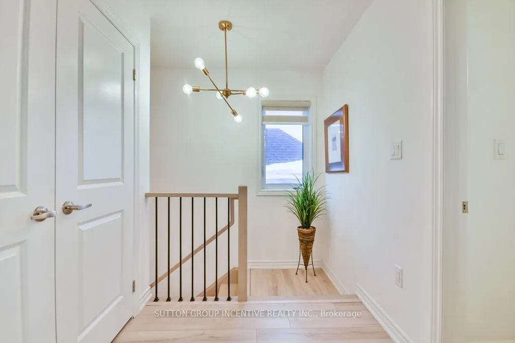 Photo 18 of 2195 Grainger Loop, Innisfil, Alcona — HOMEH