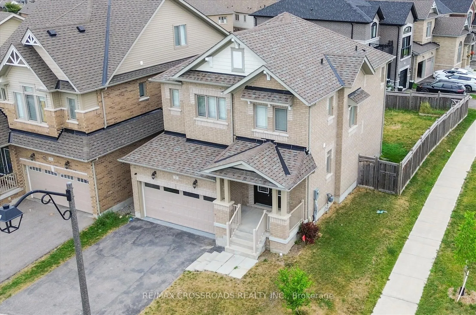 Photo 4 of 2 Parker Lane, New Tecumseth, Alliston — HOMEH