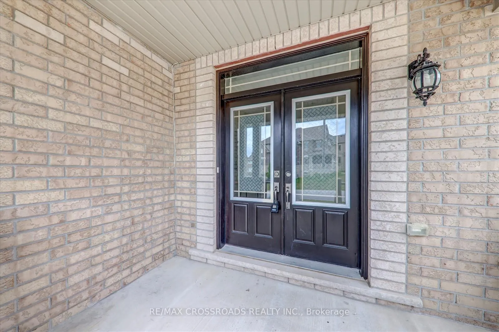 Photo 7 of 2 Parker Lane, New Tecumseth, Alliston — HOMEH