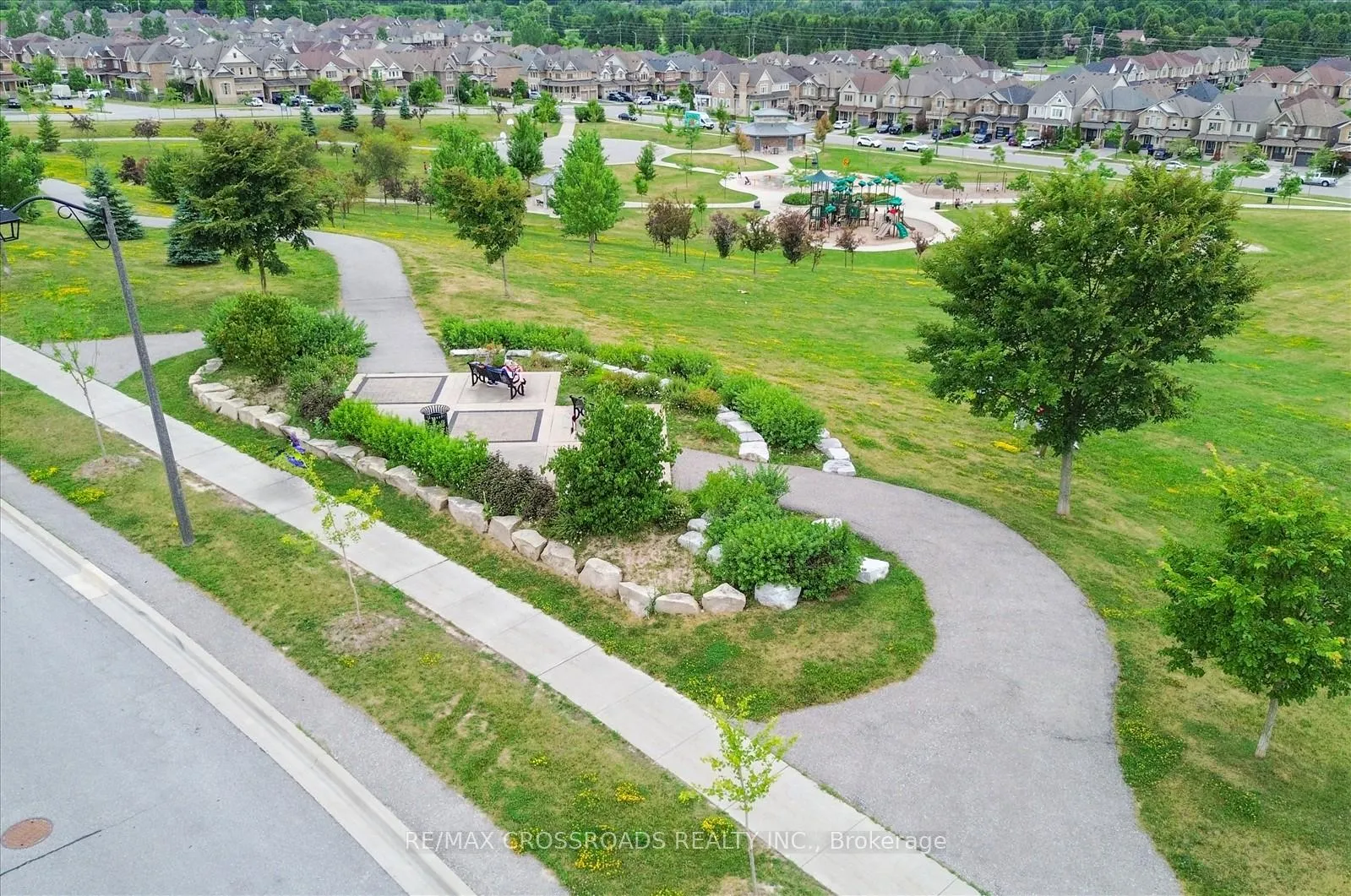 Photo 41 of 2 Parker Lane, New Tecumseth, Alliston — HOMEH