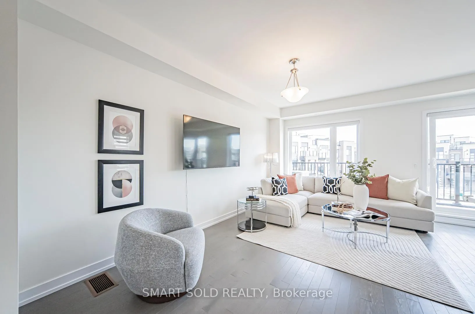 Photo 6 of 129 Yorkton Boulevard, Markham, Angus Glen — HOMEH