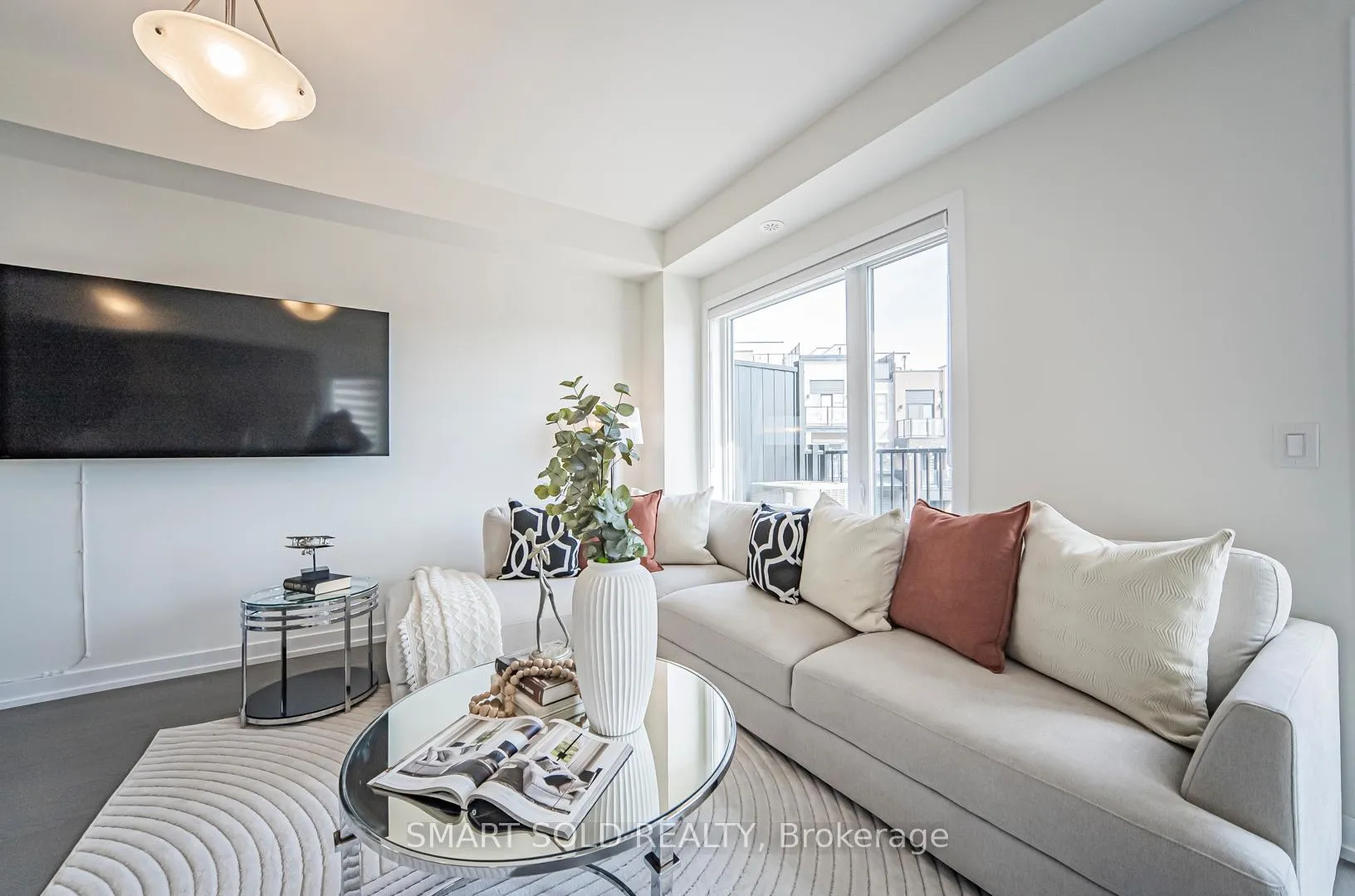 Photo 7 of 129 Yorkton Boulevard, Markham, Angus Glen — HOMEH