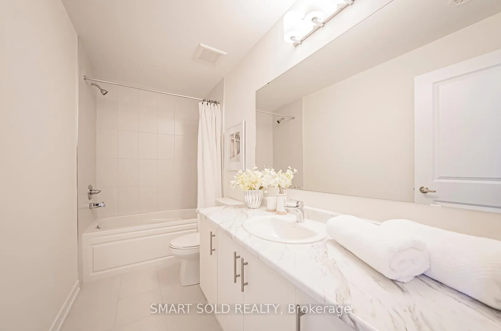 Photo 37 of 129 Yorkton Boulevard, Markham, Angus Glen — HOMEH