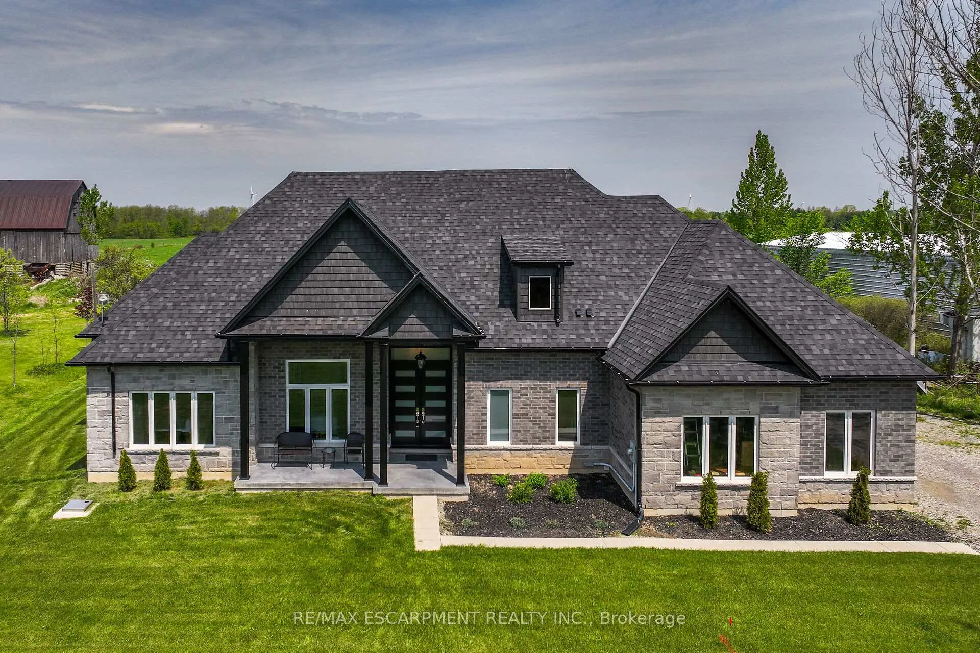 Photo 2 of 389 Concession 4 Road, Haldimand — HOMEH