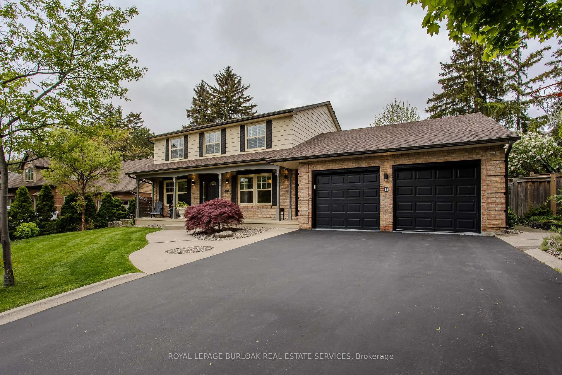 Photo 2 of 6 Carl Crescent, Hamilton, Waterdown — HOMEH