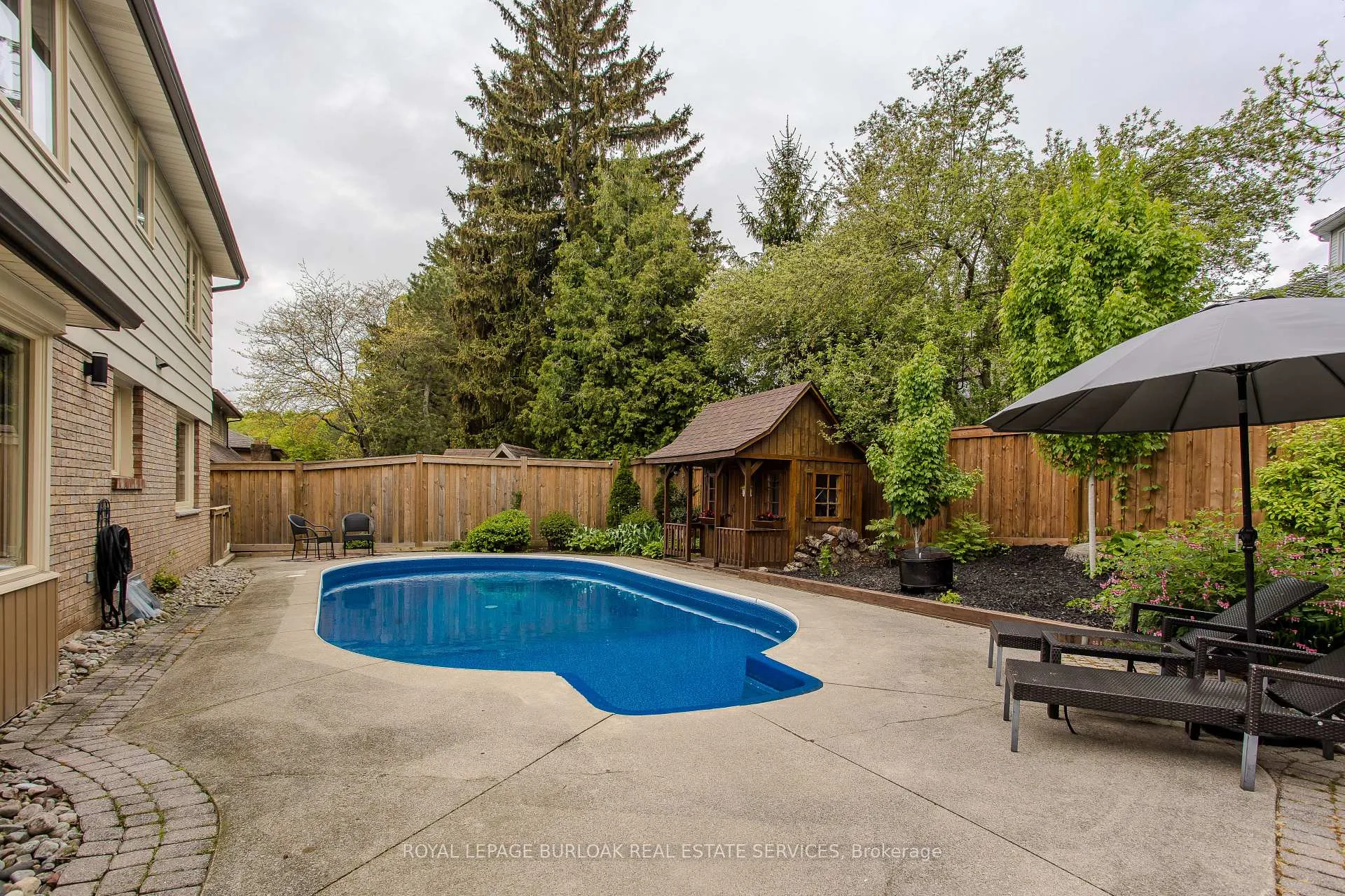 Photo 7 of 6 Carl Crescent, Hamilton, Waterdown — HOMEH