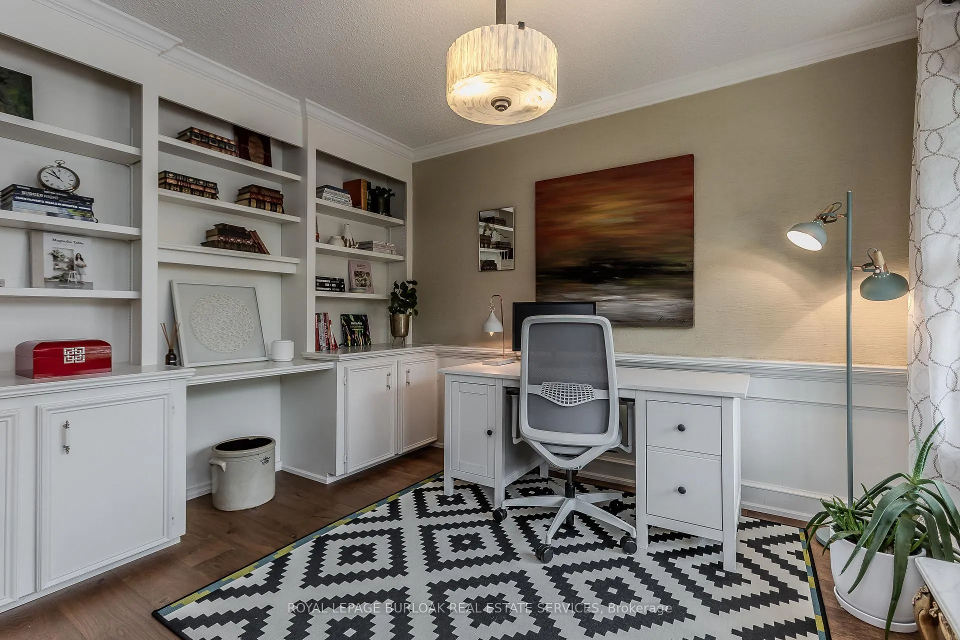 Photo 9 of 6 Carl Crescent, Hamilton, Waterdown — HOMEH