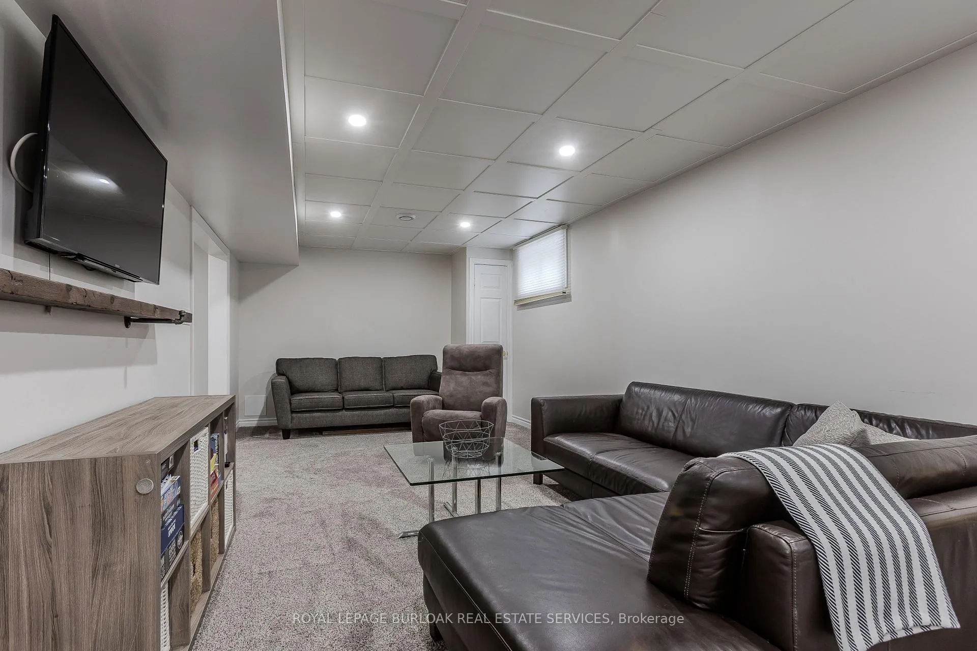 Photo 35 of 6 Carl Crescent, Hamilton, Waterdown — HOMEH