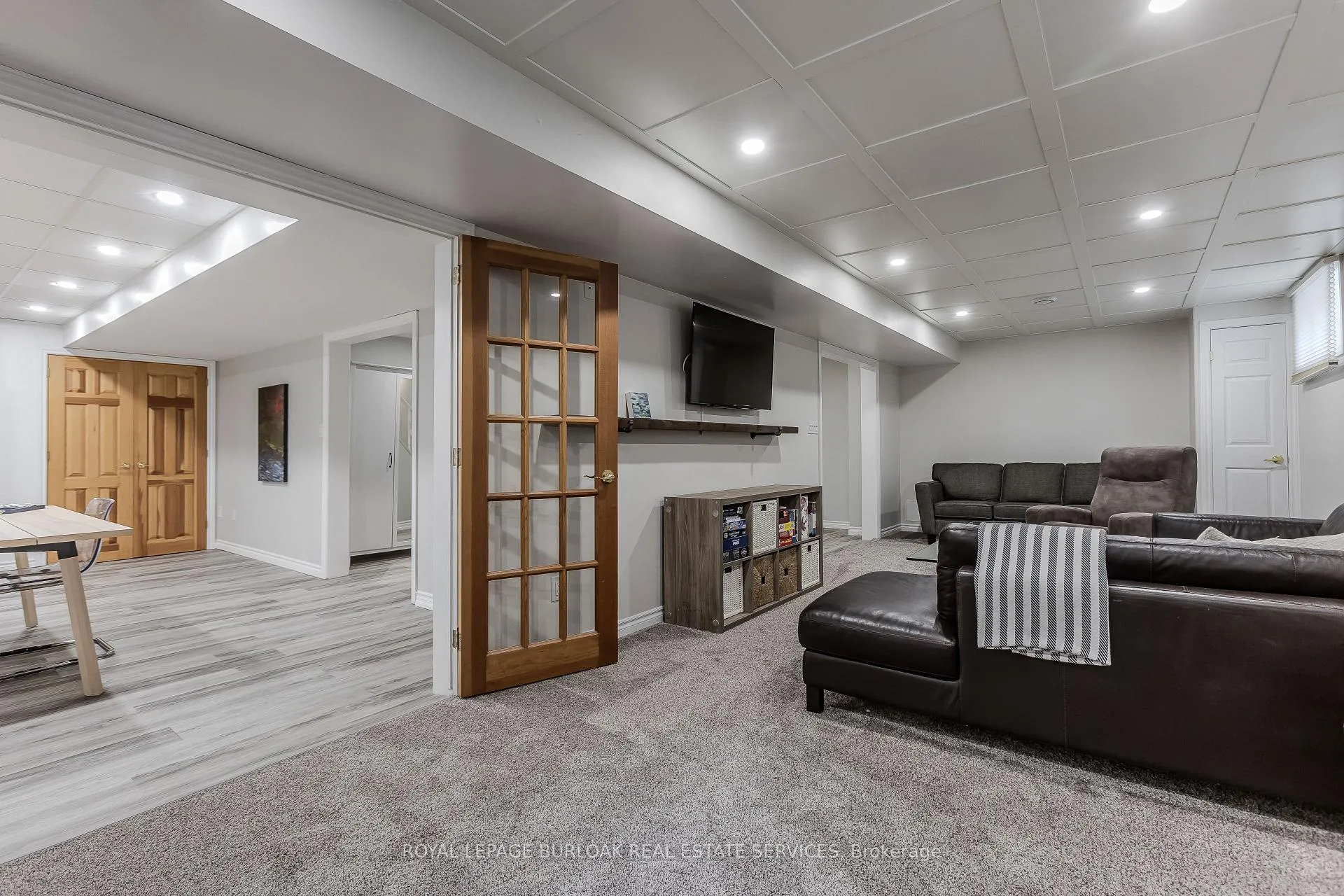 Photo 36 of 6 Carl Crescent, Hamilton, Waterdown — HOMEH