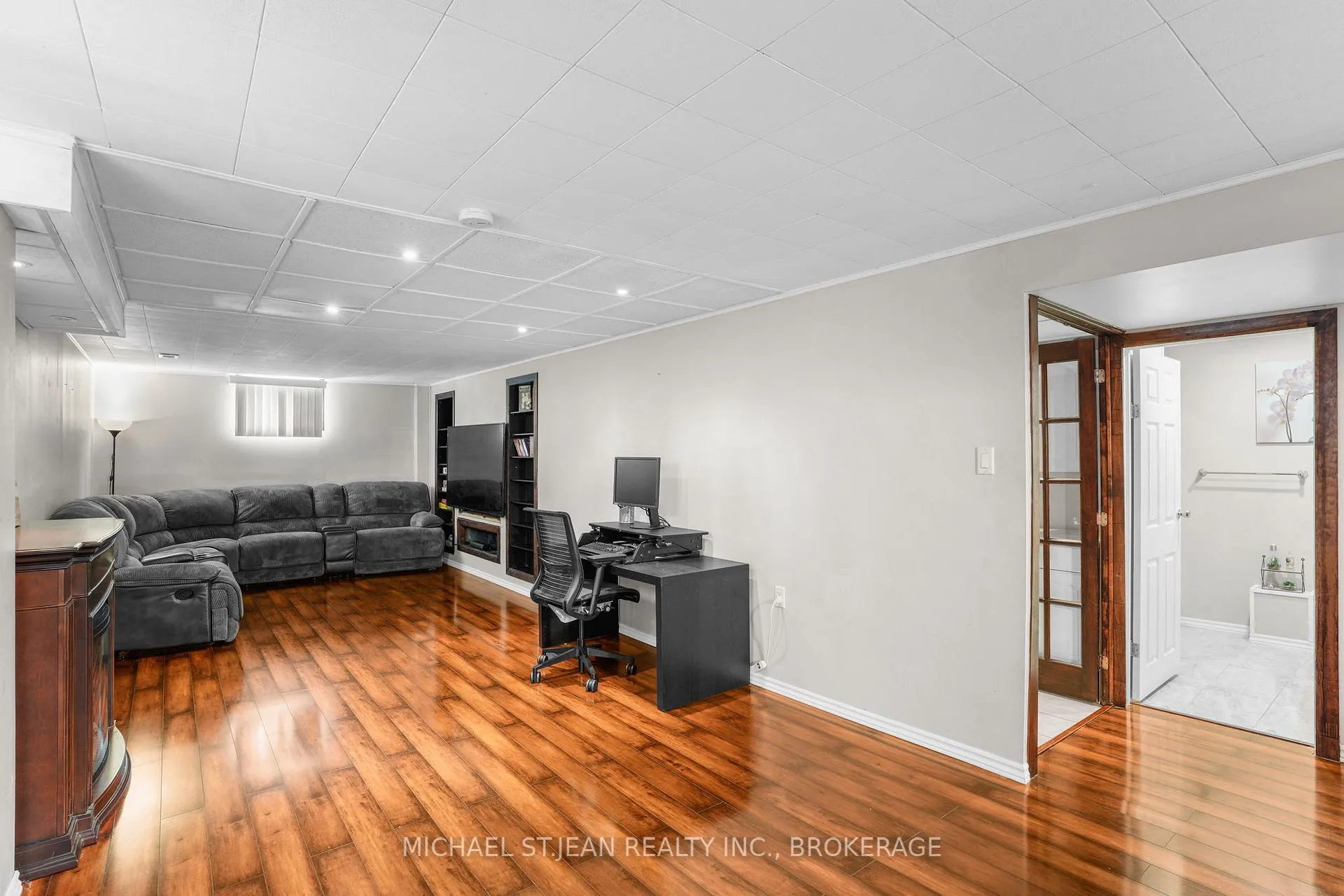 Photo 6 of 149 Greenford Drive, Hamilton, Greenford — HOMEH