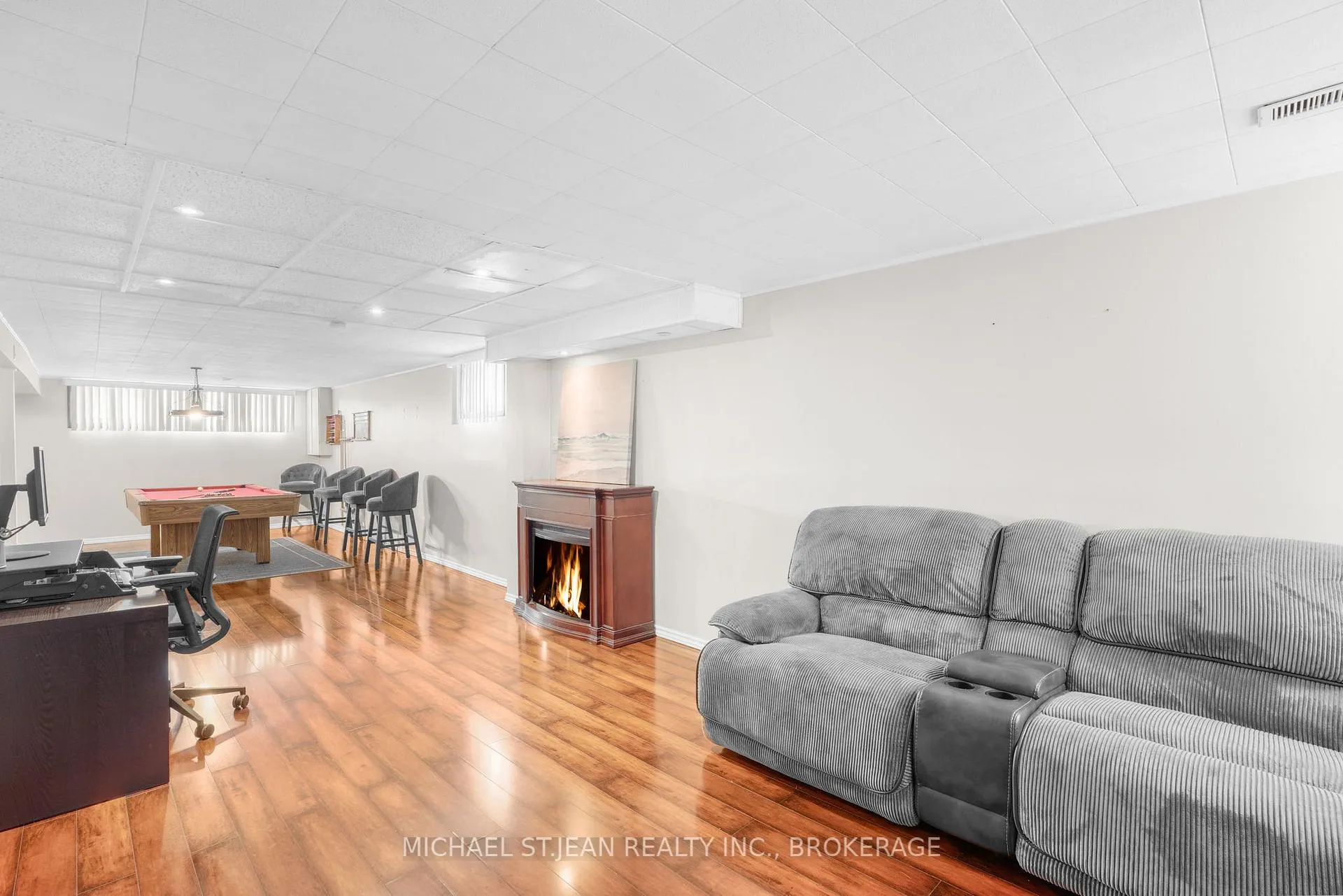 Photo 7 of 149 Greenford Drive, Hamilton, Greenford — HOMEH
