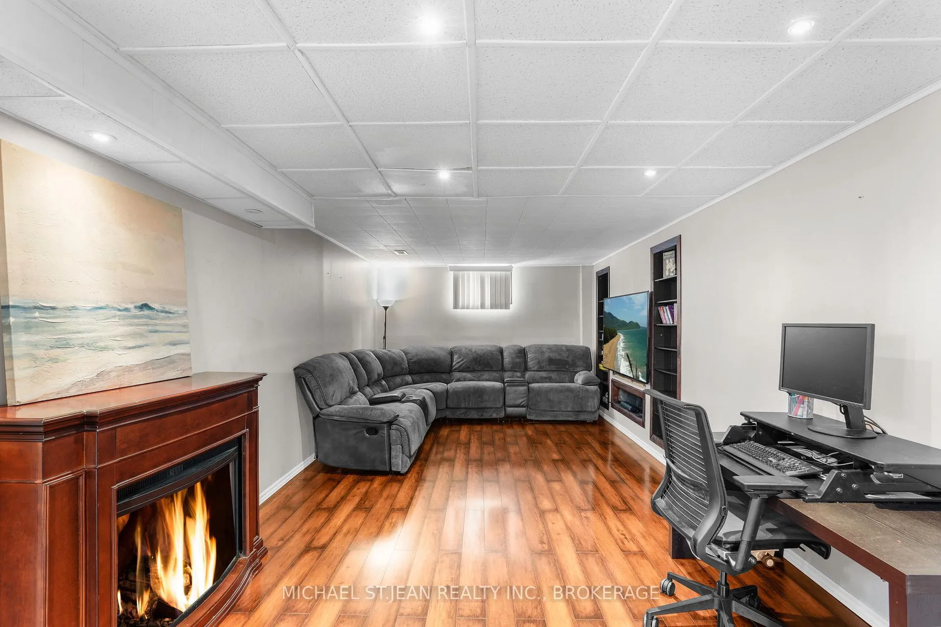 Photo 9 of 149 Greenford Drive, Hamilton, Greenford — HOMEH