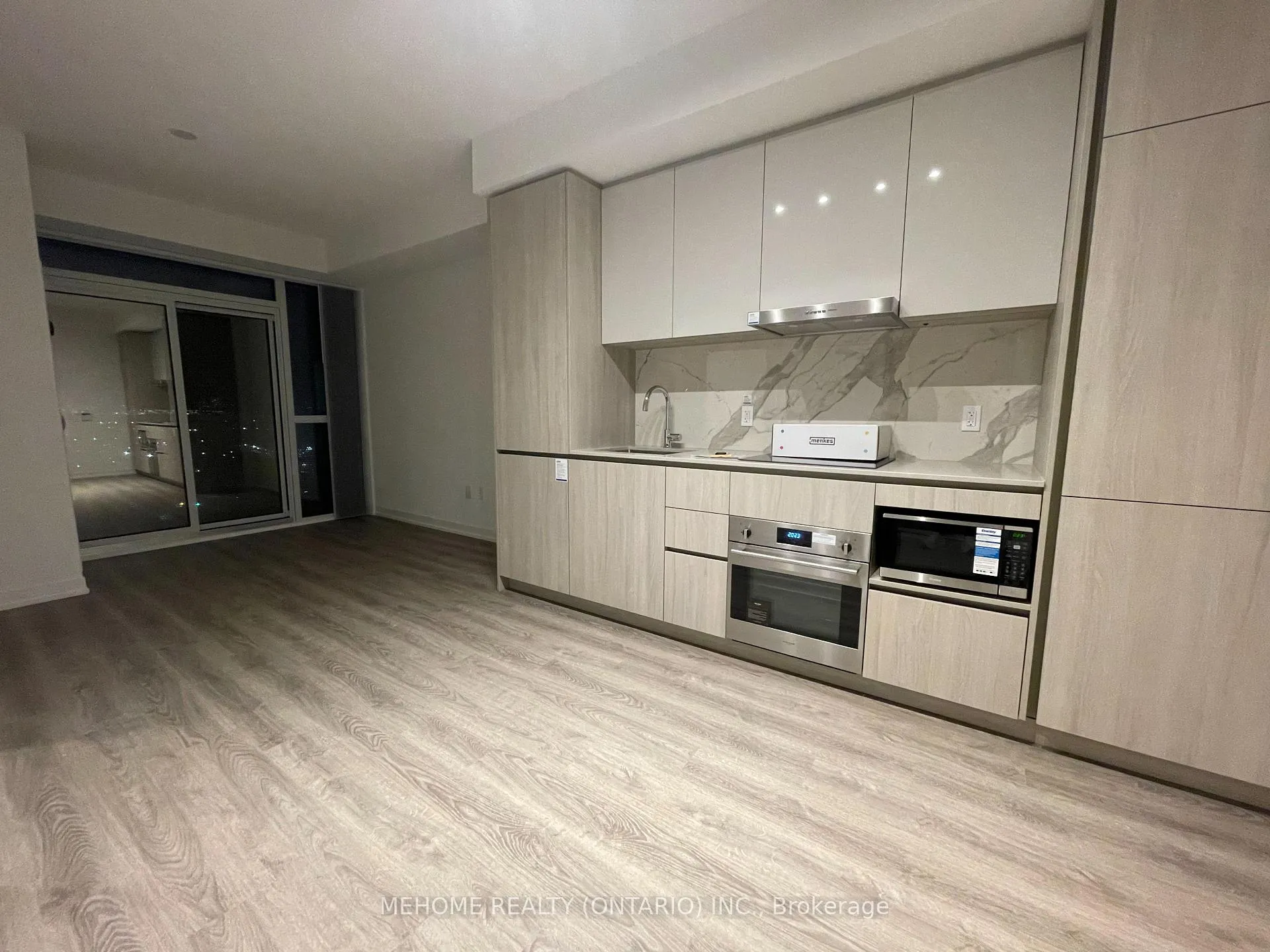 Photo 6 of Unit 1903, 8 Interchange Way, Vaughan, Vaughan Corporate Centre — HOMEH