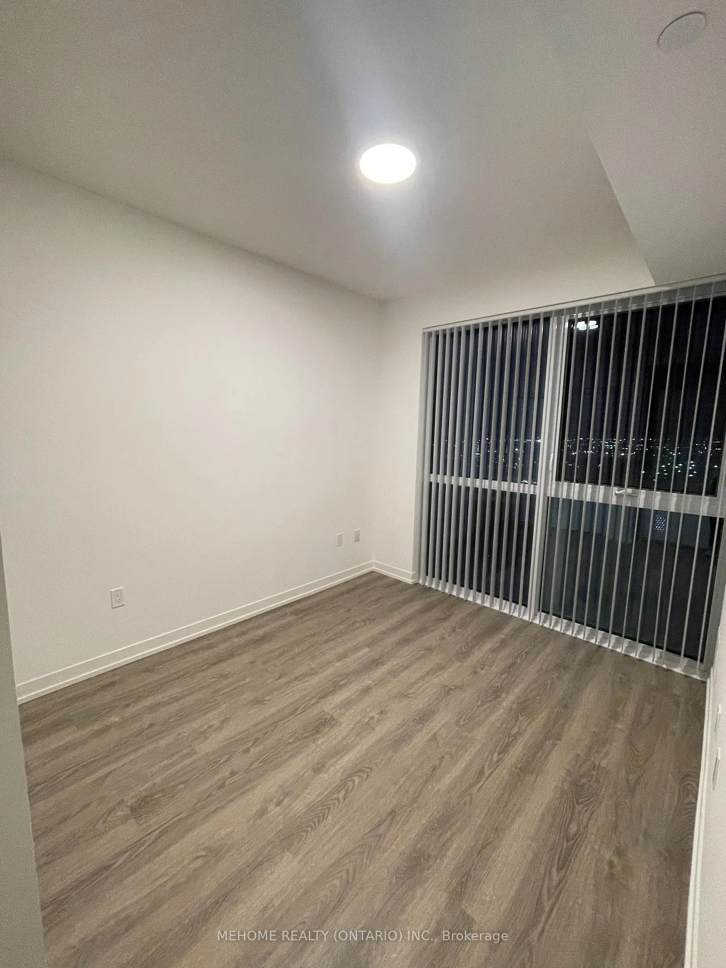 Photo 9 of Unit 1903, 8 Interchange Way, Vaughan, Vaughan Corporate Centre — HOMEH