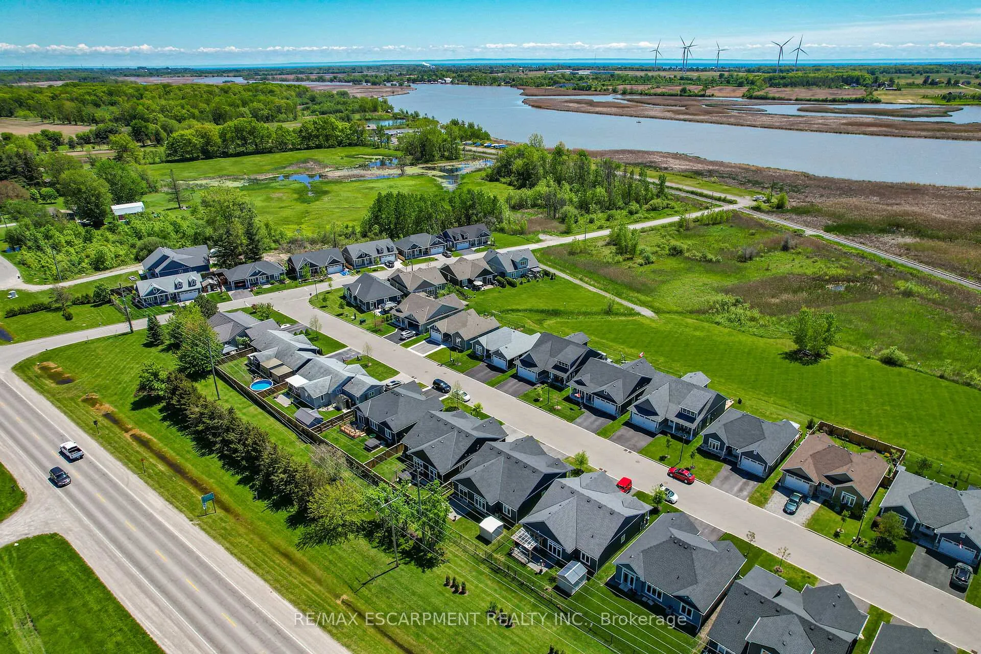 Photo 38 of Unit 6, 740 Main Street E, Haldimand, Dunnville — HOMEH