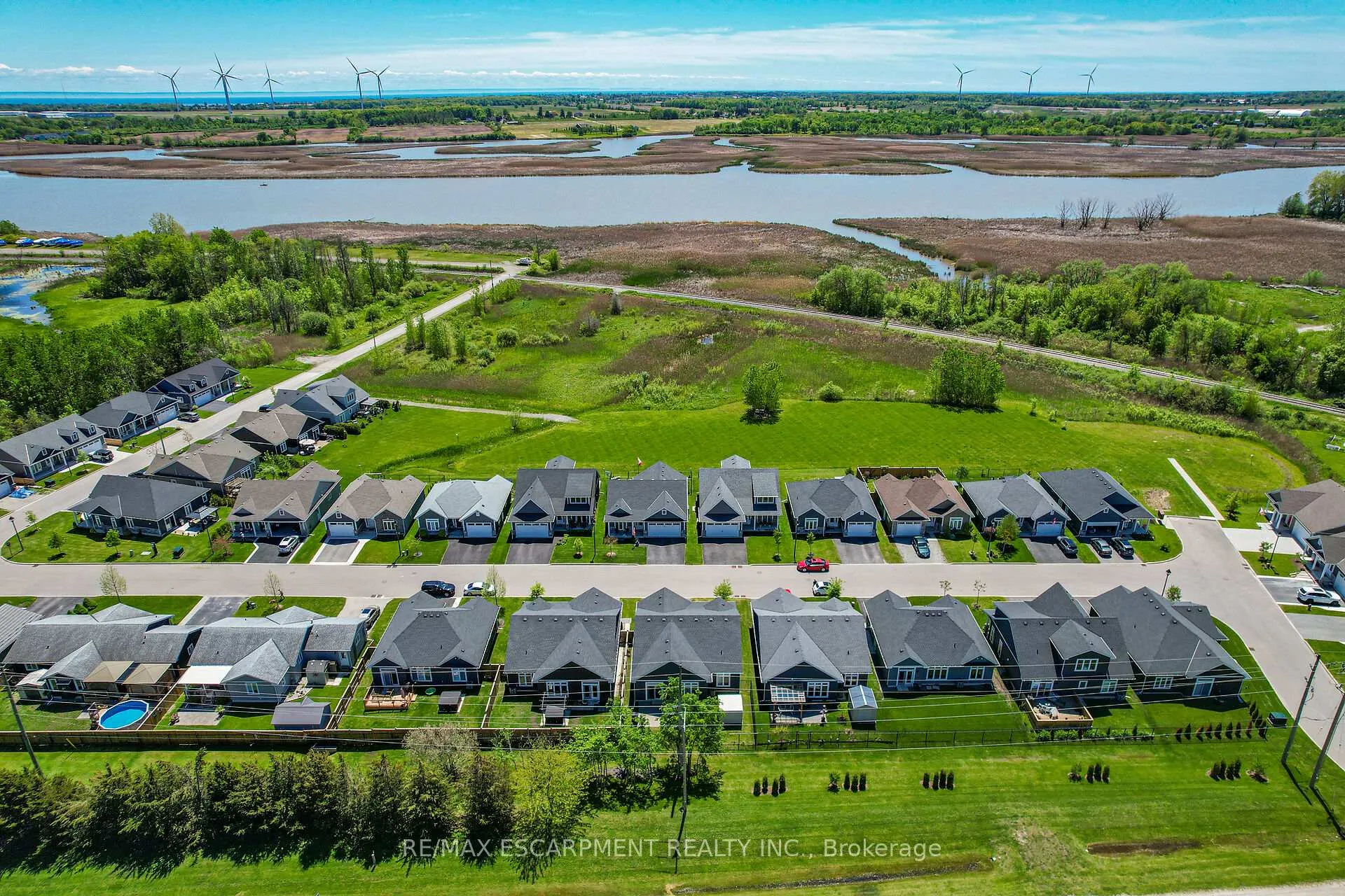 Photo 39 of Unit 6, 740 Main Street E, Haldimand, Dunnville — HOMEH