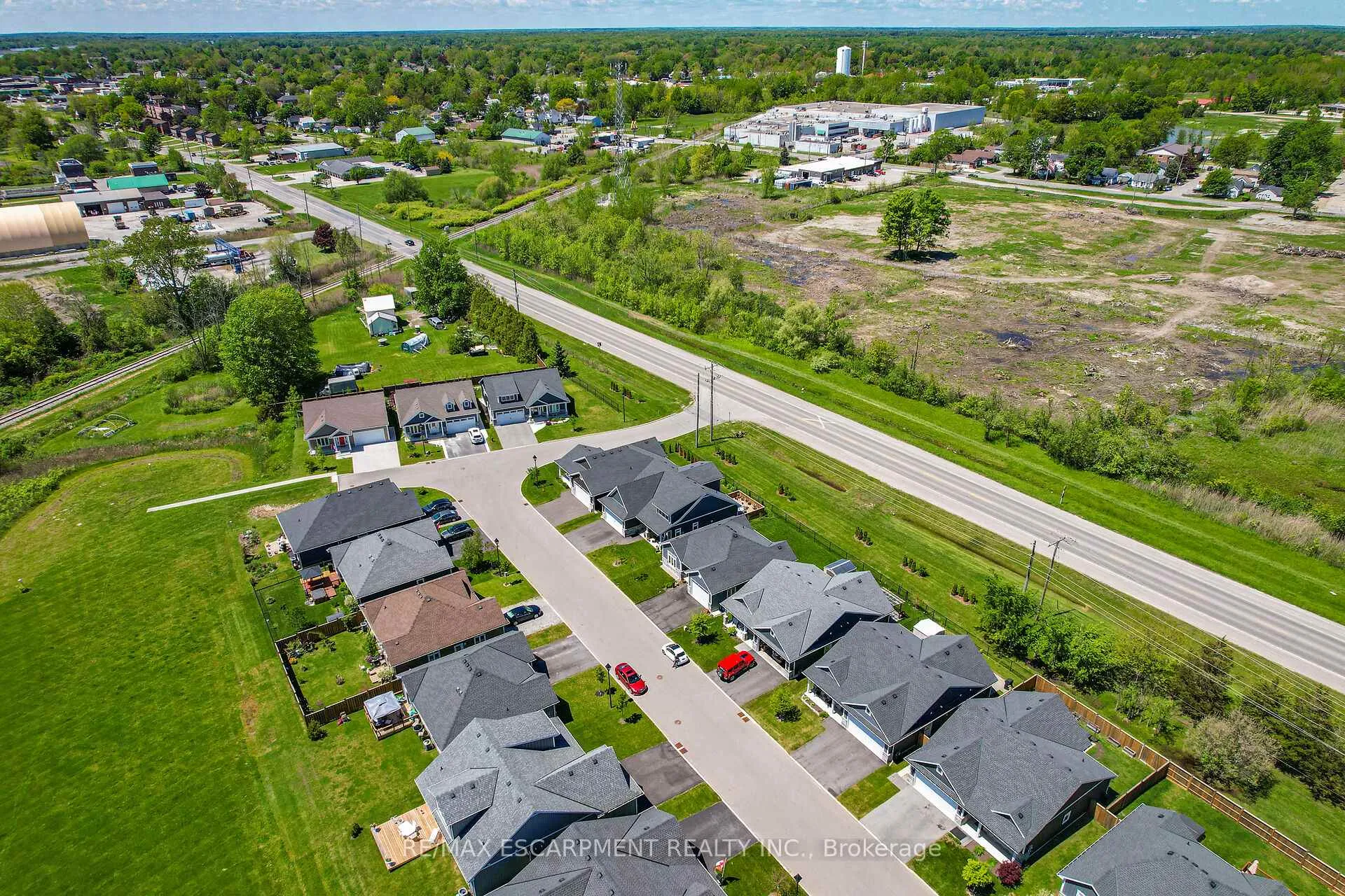 Photo 42 of Unit 6, 740 Main Street E, Haldimand, Dunnville — HOMEH