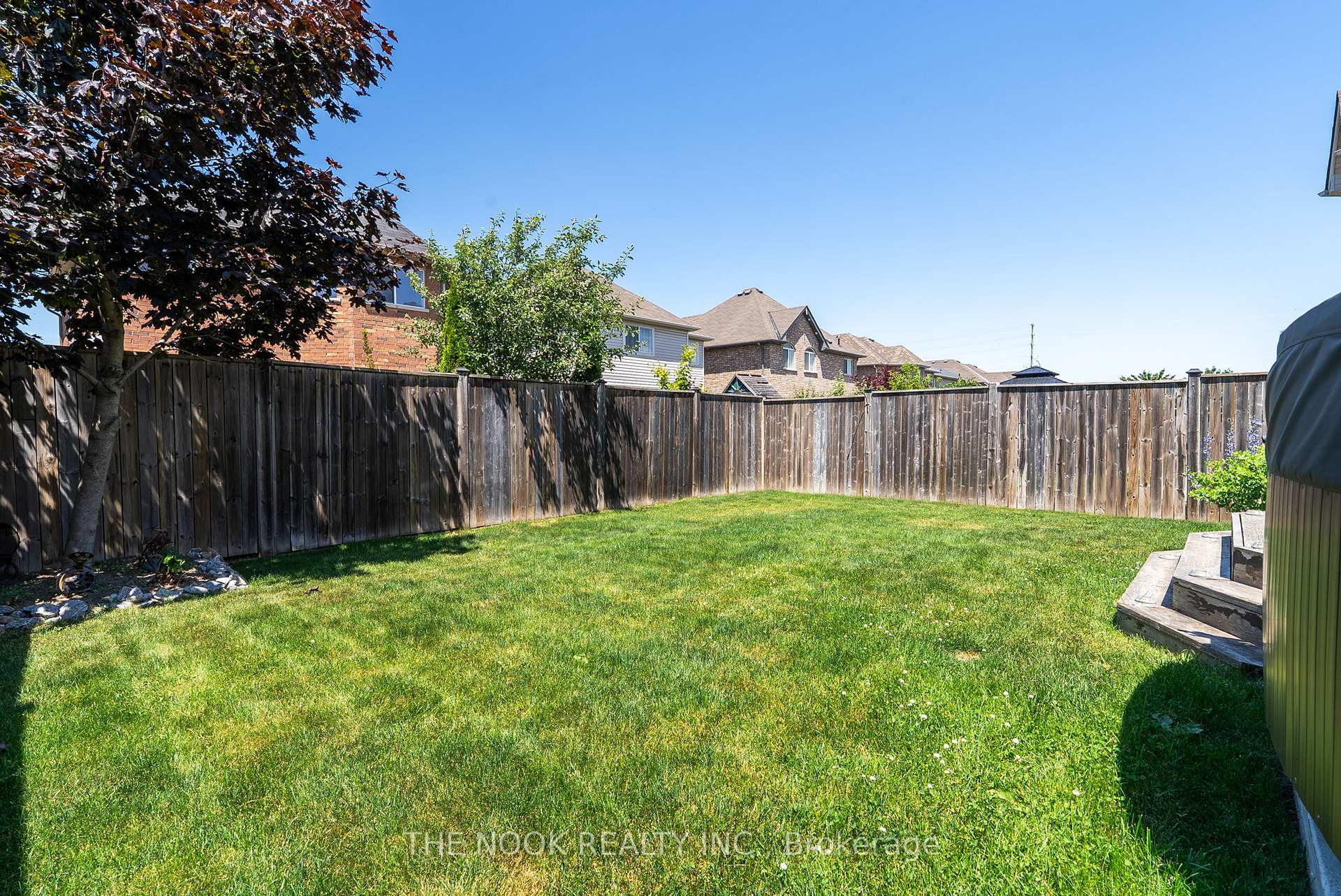 Photo 44 of 20 Kimble Avenue, Clarington, Bowmanville — HOMEH