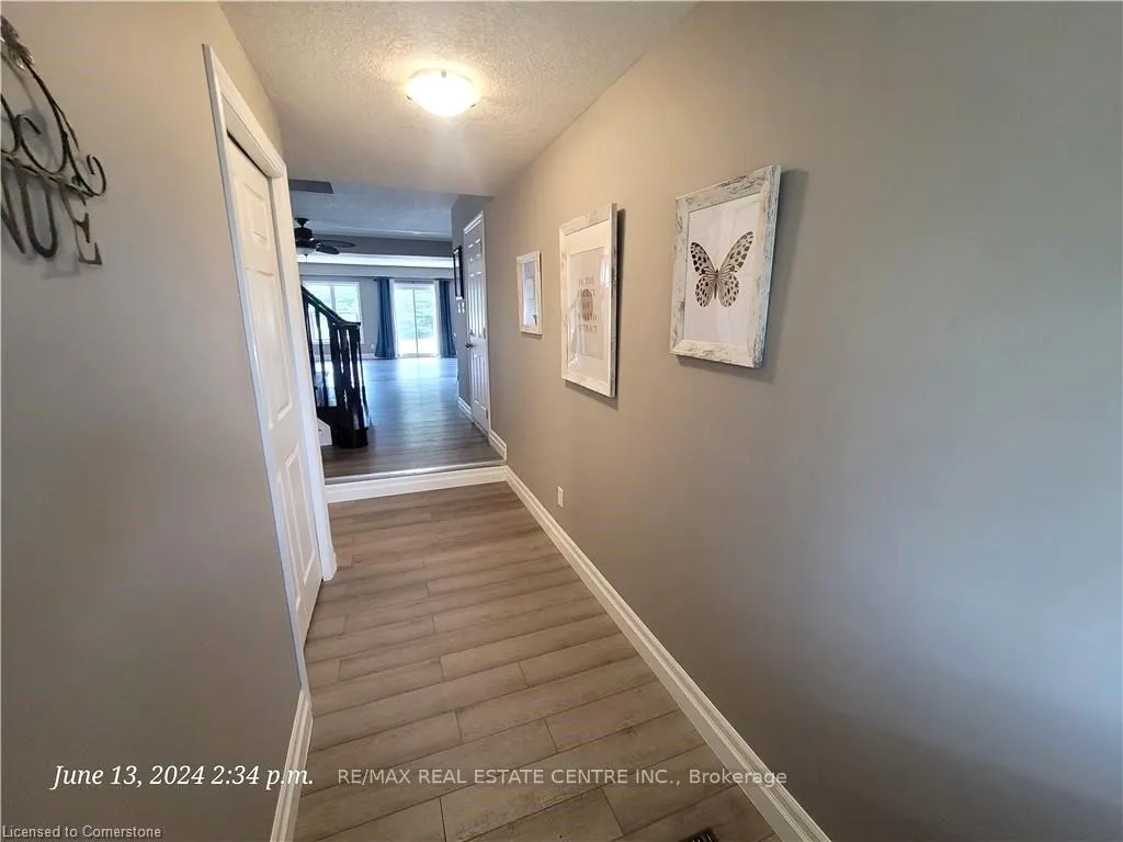 Photo 2 of 91 Red Clover Crescent N, Kitchener — HOMEH