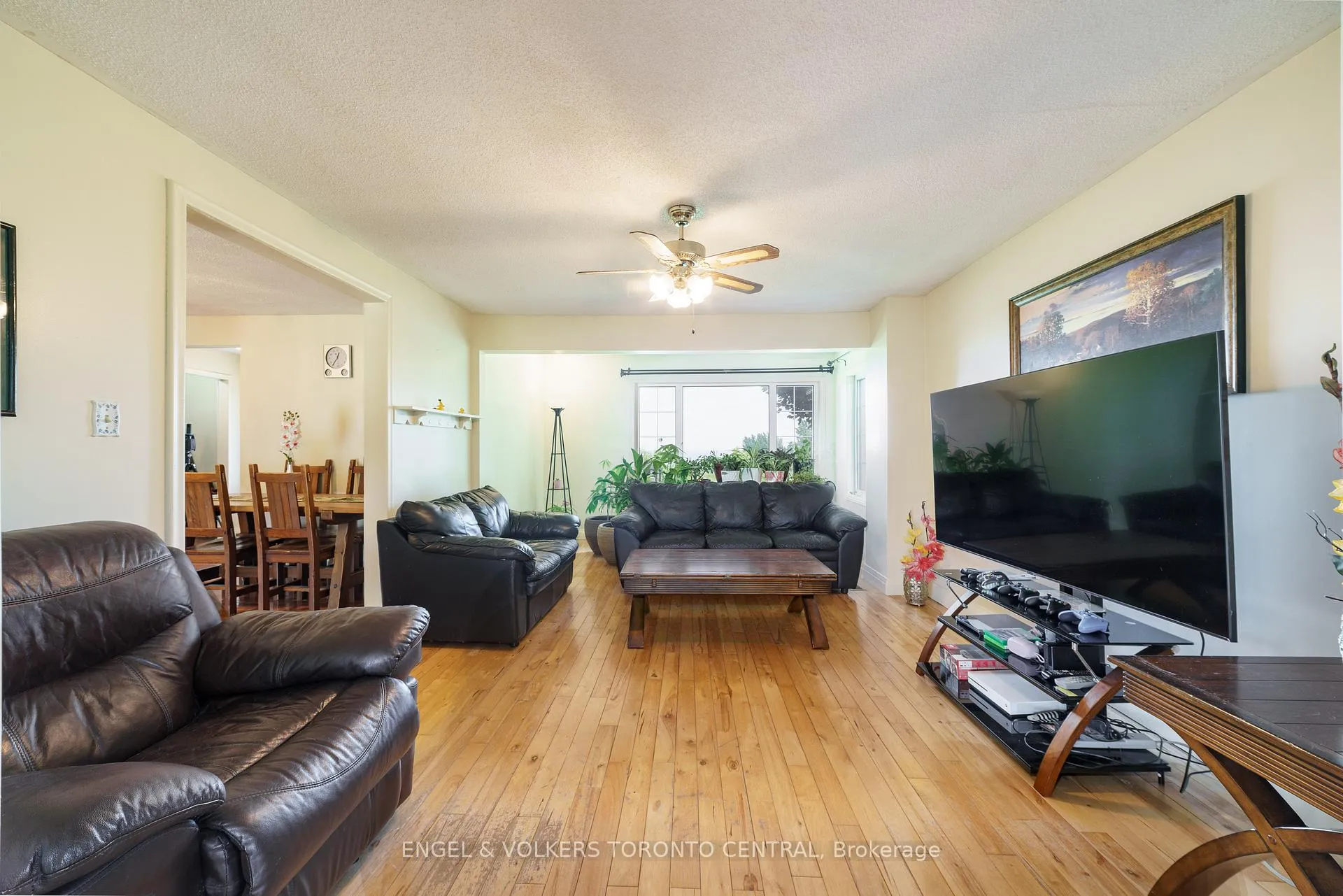 Photo 11 of 4220 Lakeshore Road, Clarington, Newcastle — HOMEH