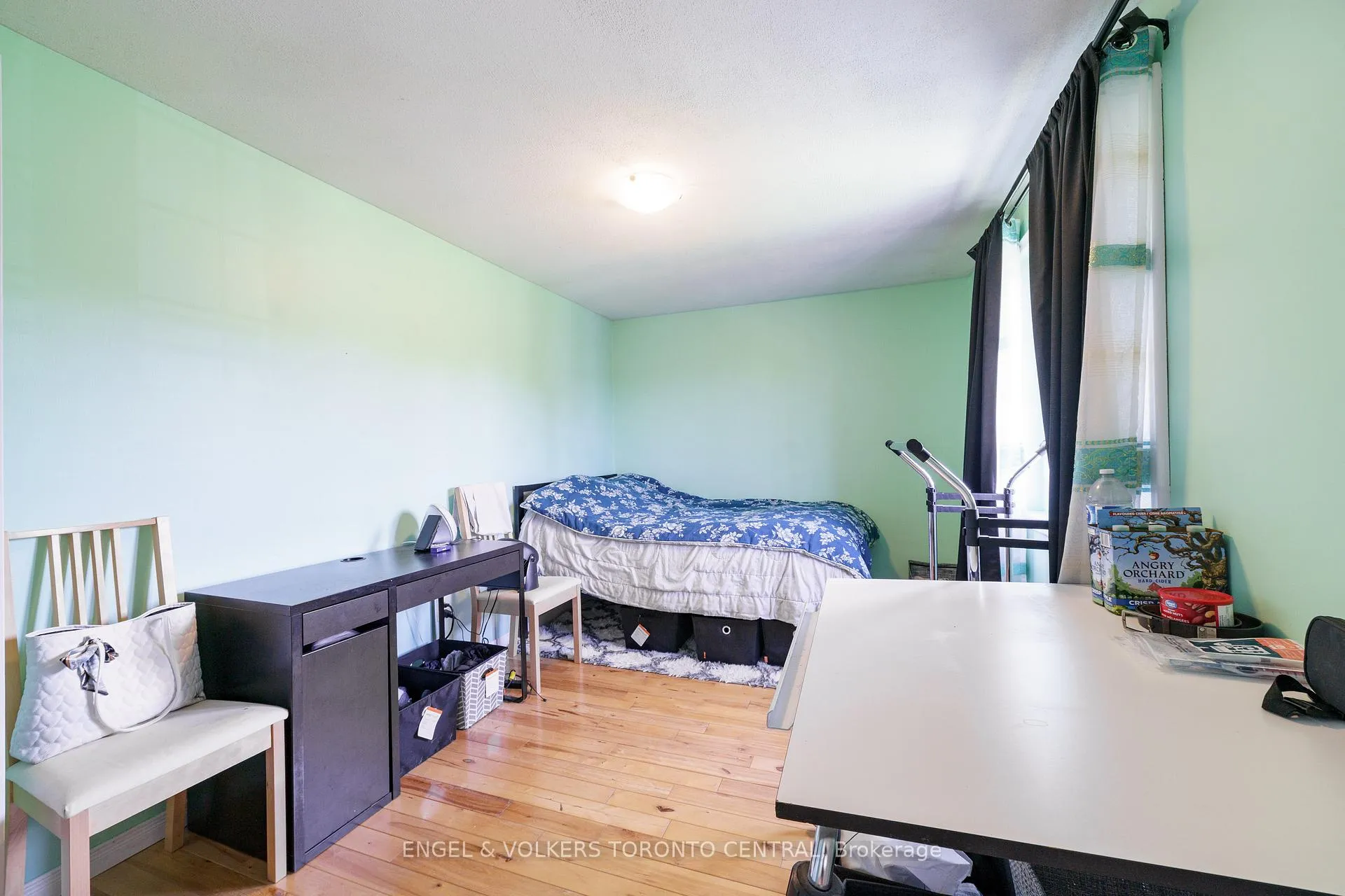 Photo 19 of 4220 Lakeshore Road, Clarington, Newcastle — HOMEH