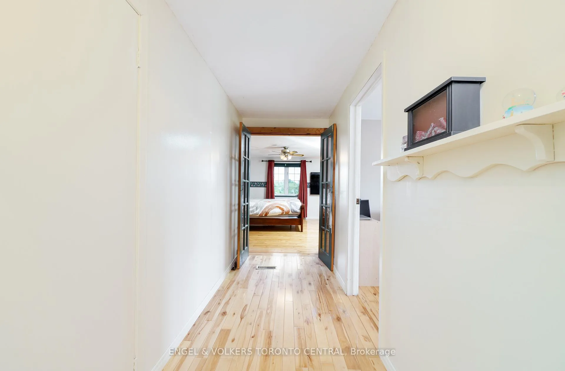 Photo 24 of 4220 Lakeshore Road, Clarington, Newcastle — HOMEH