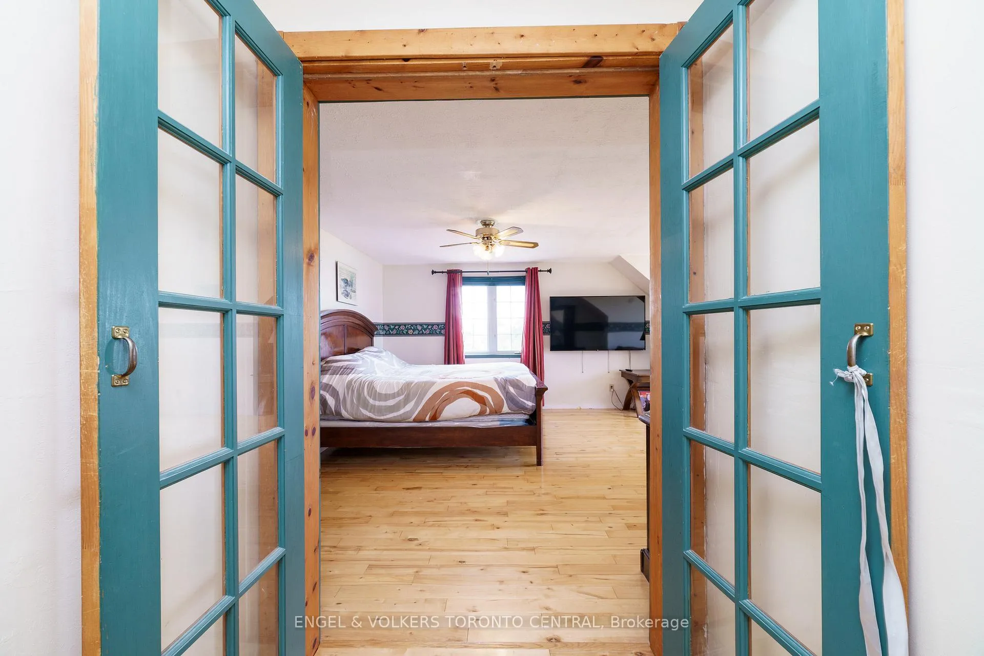 Photo 25 of 4220 Lakeshore Road, Clarington, Newcastle — HOMEH