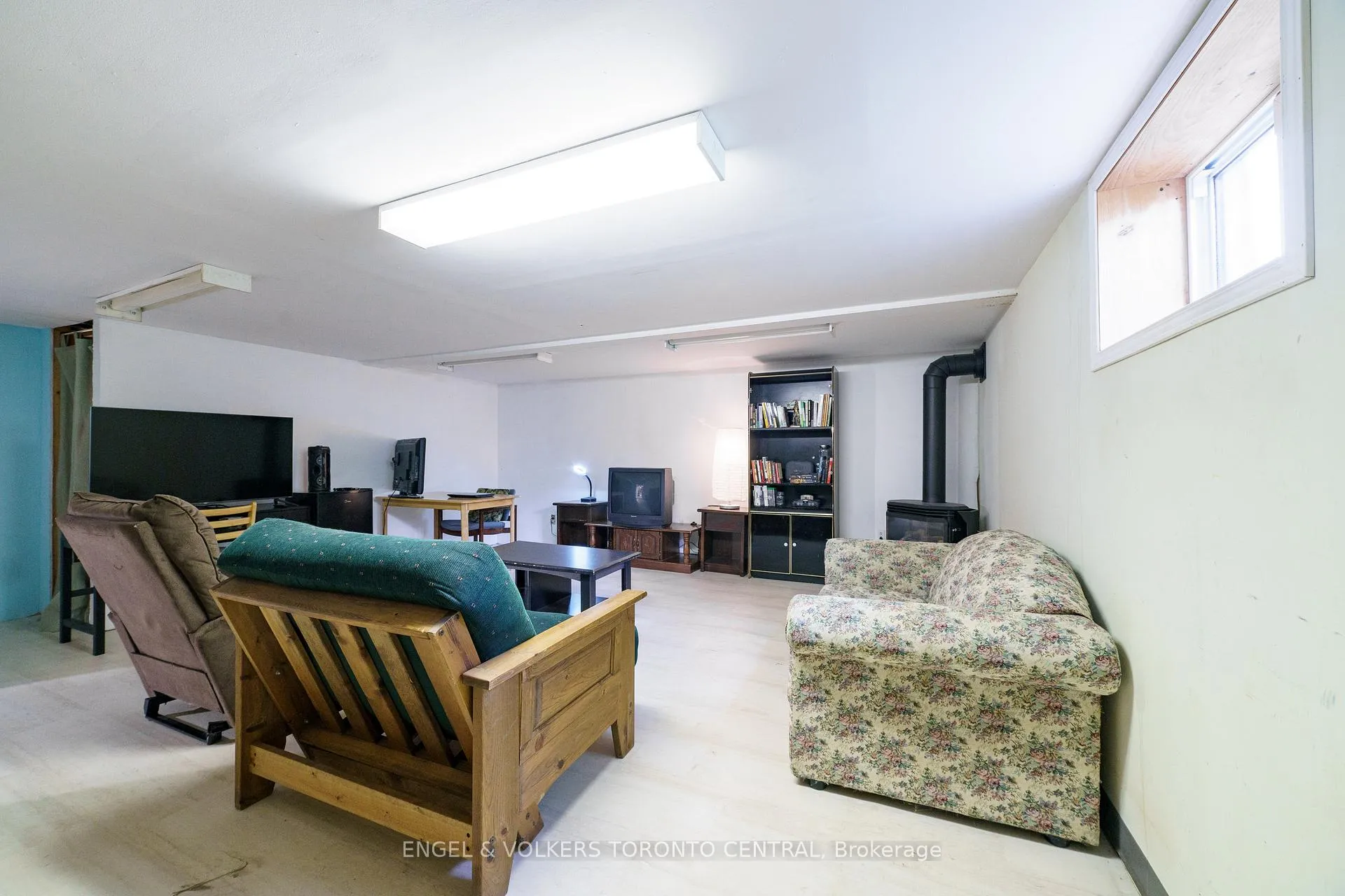 Photo 29 of 4220 Lakeshore Road, Clarington, Newcastle — HOMEH
