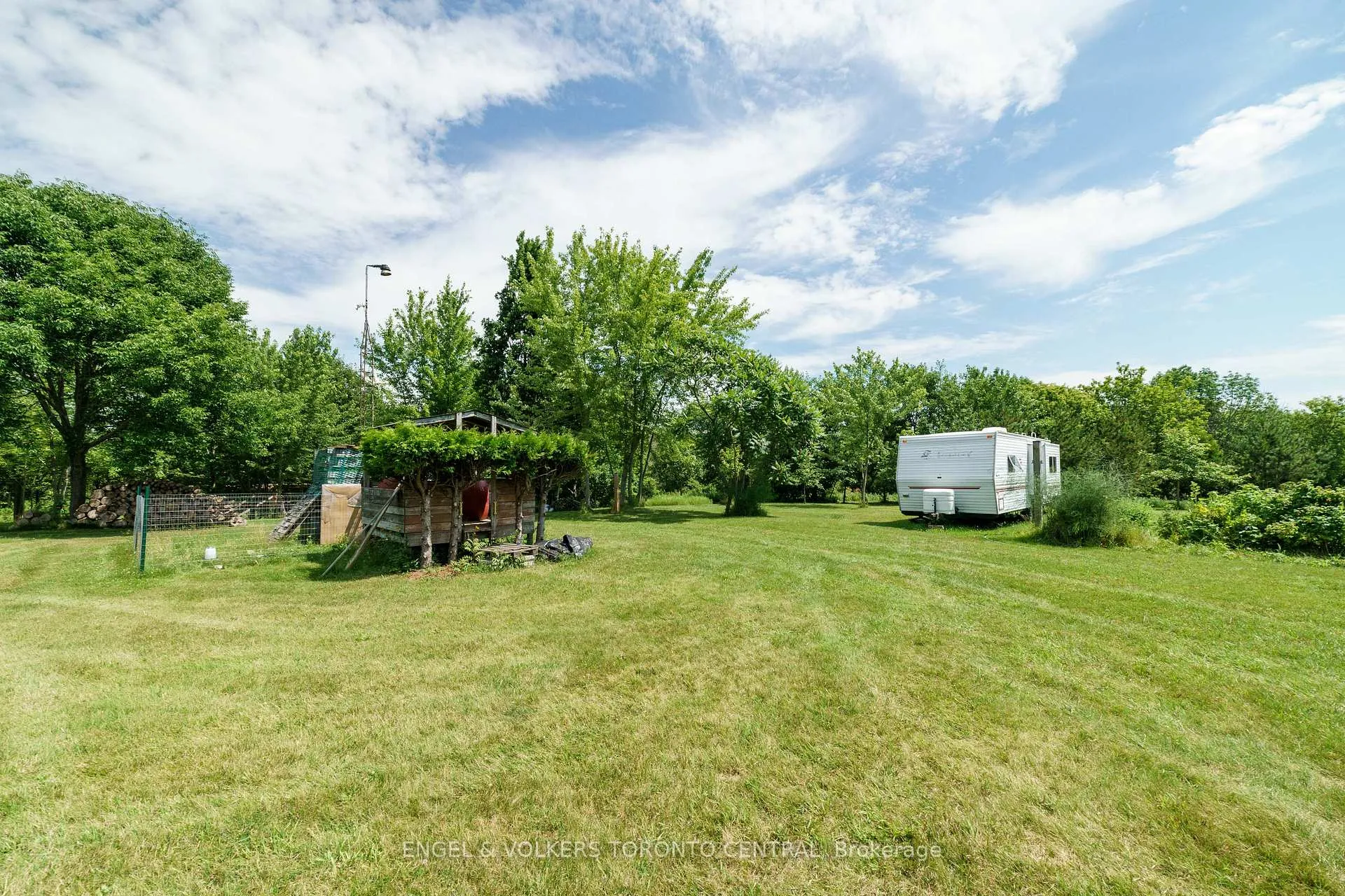 Photo 36 of 4220 Lakeshore Road, Clarington, Newcastle — HOMEH