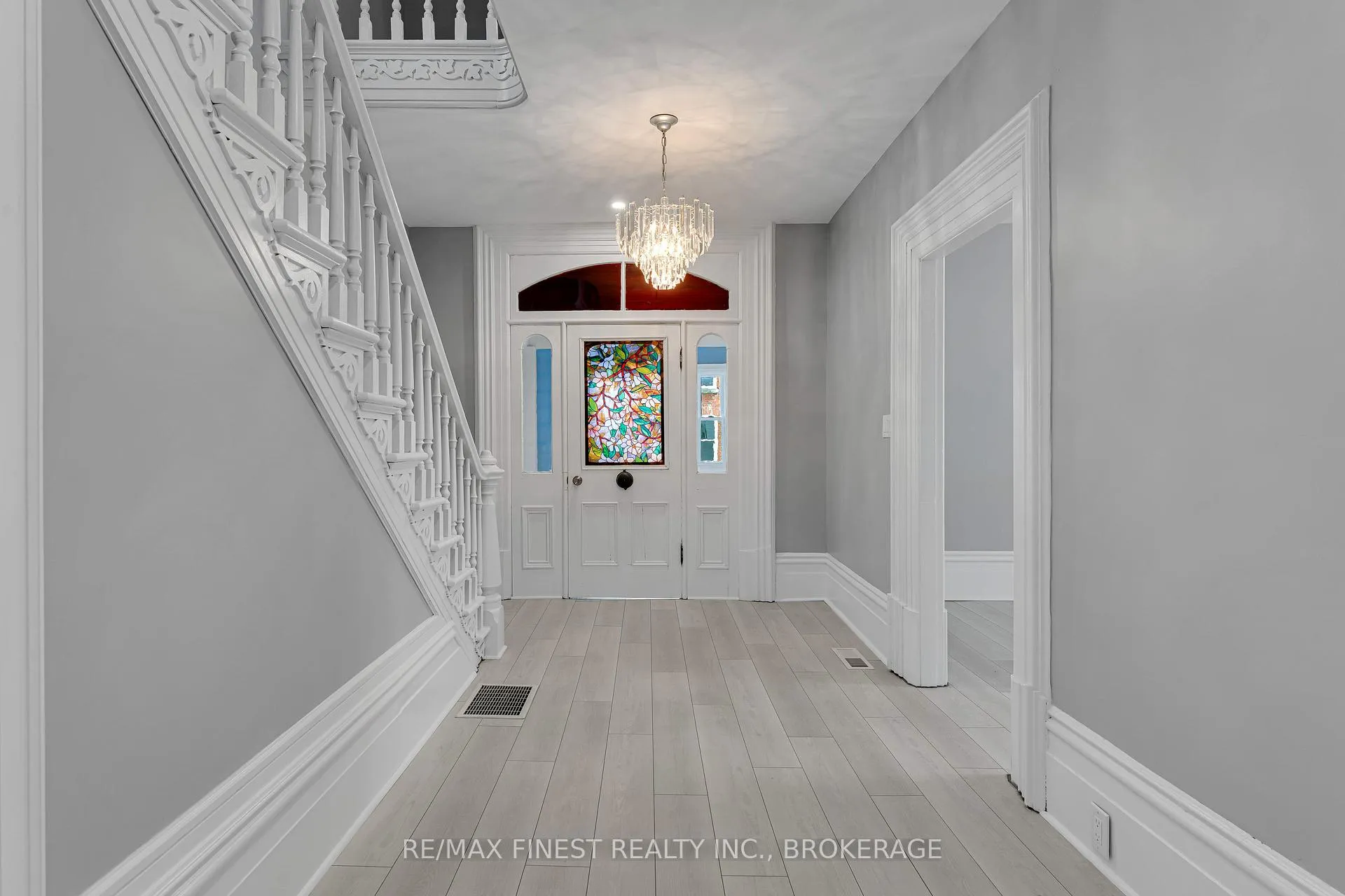 Photo 5 of 13 Kingston Street, Rideau Lakes, Rideau Lakes (South Crosby) Twp — HOMEH
