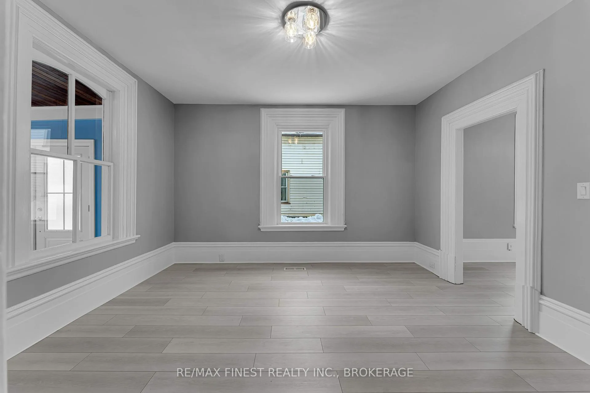 Photo 7 of 13 Kingston Street, Rideau Lakes, Rideau Lakes (South Crosby) Twp — HOMEH